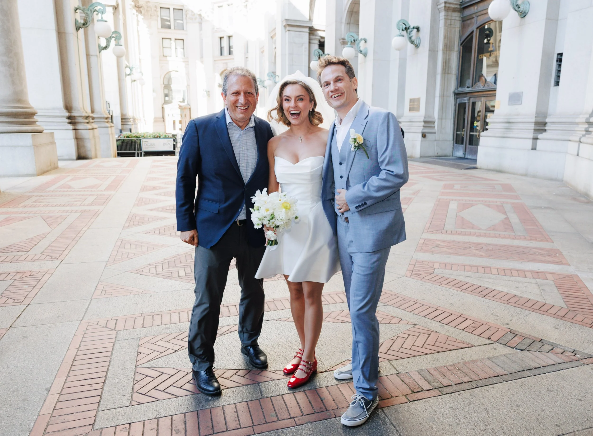 🗳️VOTING IS ROMANTIC. What's more kismet in NY than running into @brad.lander on your City Hall wedding day? 

He was every bit as kind and gracious as you'd expect and I'm using this photo as an excuse to remind you that the voter registration dead
