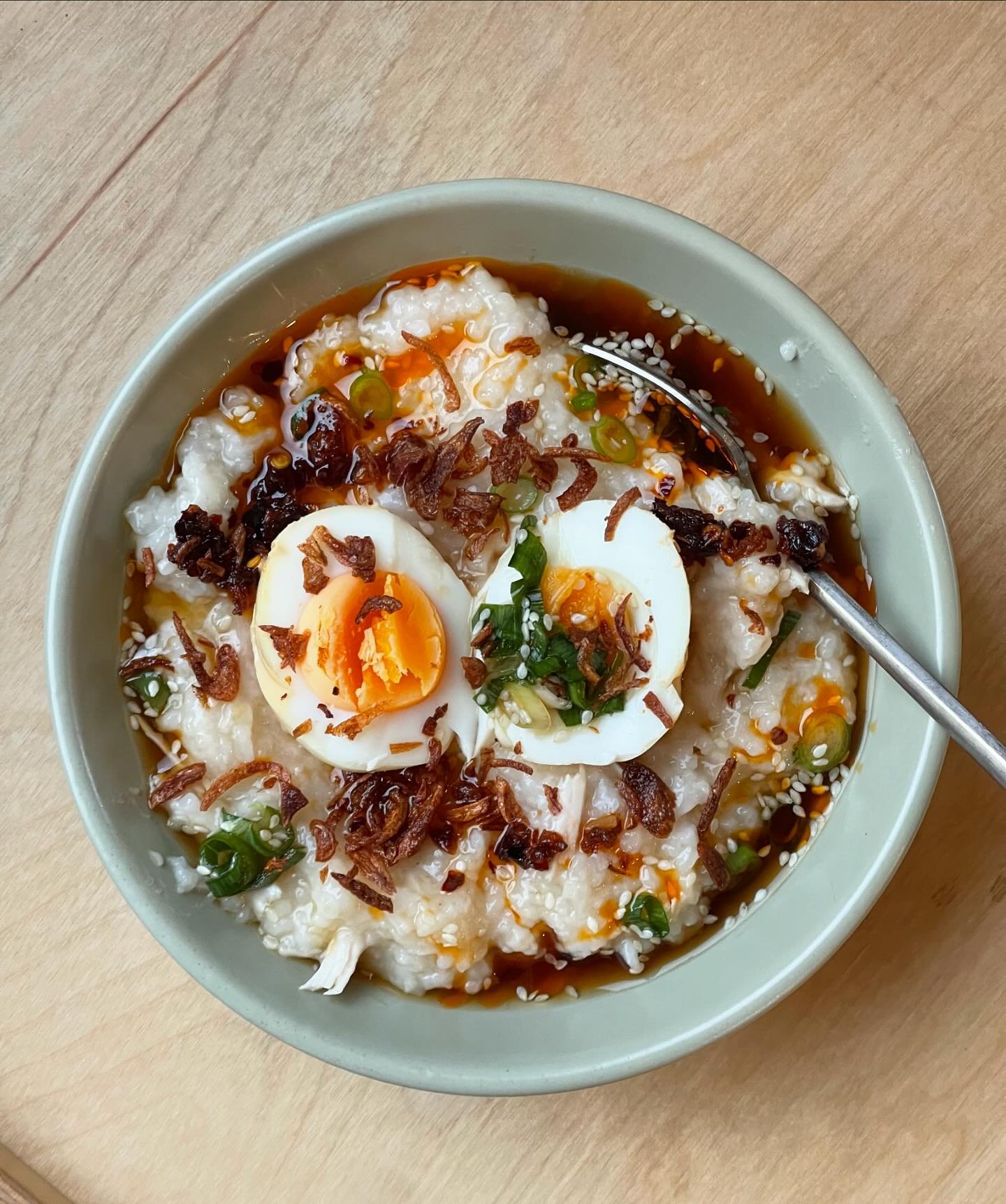 Recent nourishments

1. Ginger miso chicken congee with Mayak eggs
2. Sop ayam - simple clear broth chicken soup with galangal, ginger, cloves, cardamom, staranise 
3. Soto Ayam - turmeric lemongrass chicken noodle soup
4. Oats and chocolate chunk co