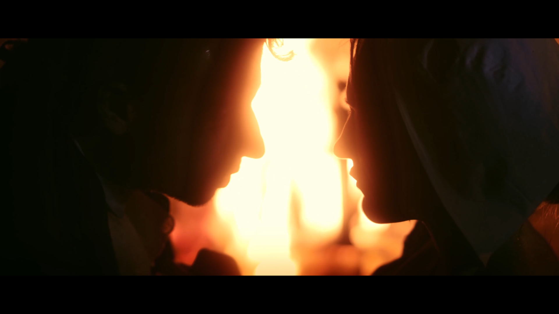 Reel ALT.00_00_40_06.Still004.PNG