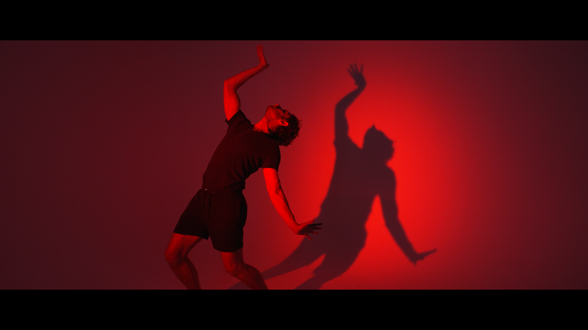 Reel ALT.00_01_10_08.Still007.PNG