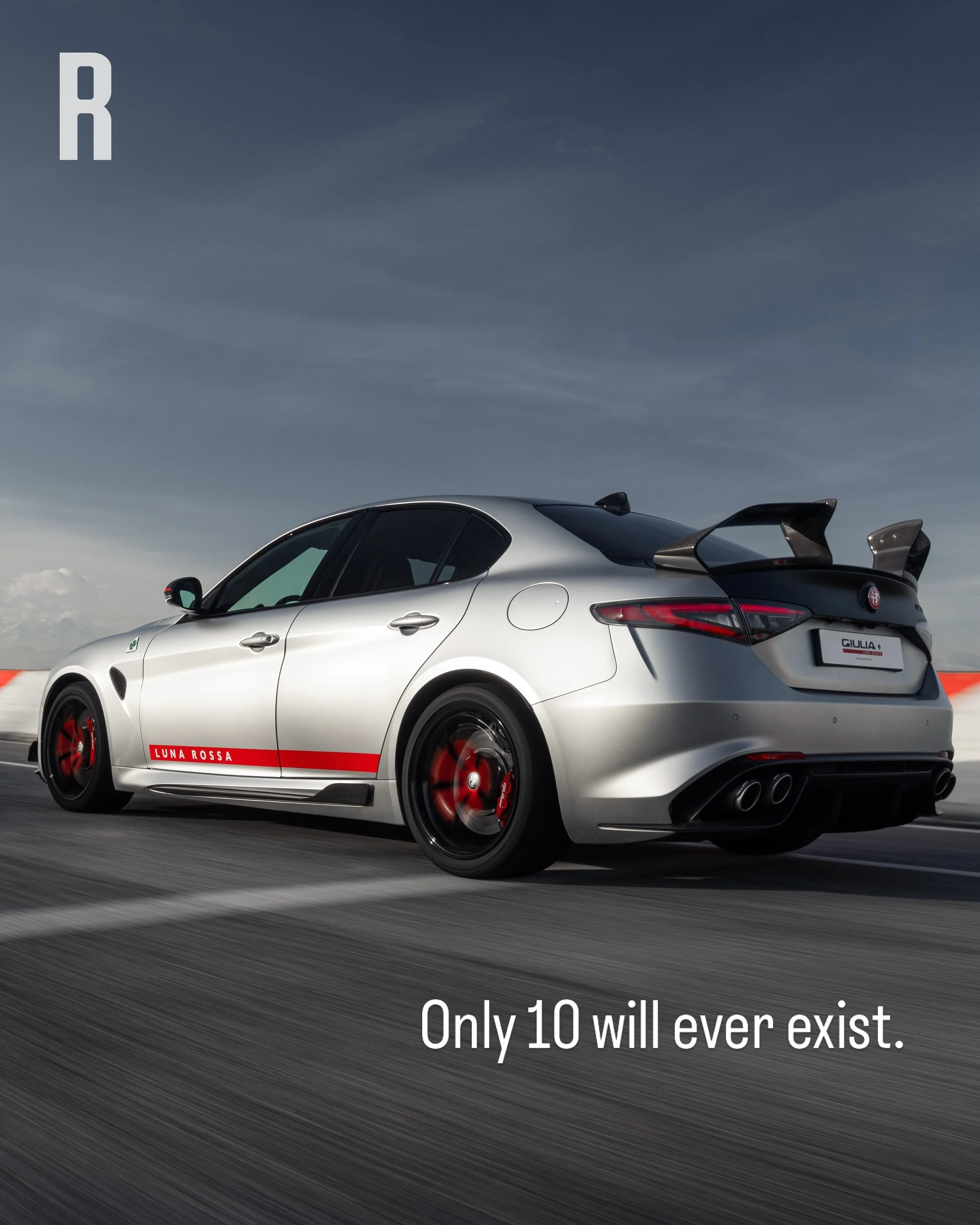 The new has returned to the legendary for another round of testing, blending Alfa Romeo performance DNA with inspiration drawn from the world of competitive sailing. Developed through the BOTTEGAFUORISERIE programme and created alongside Luna Rossa a