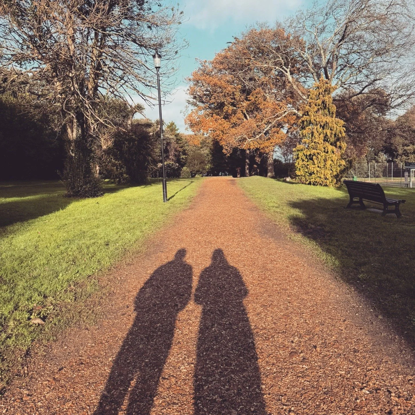 Went for a slow wander into town this morning&hellip; bit of winter sun through Northwood Park, then down to look at the sea.
Running the guest house can be full-on, but these quiet moments together make it so worthwhile.

Also popped into @winethera
