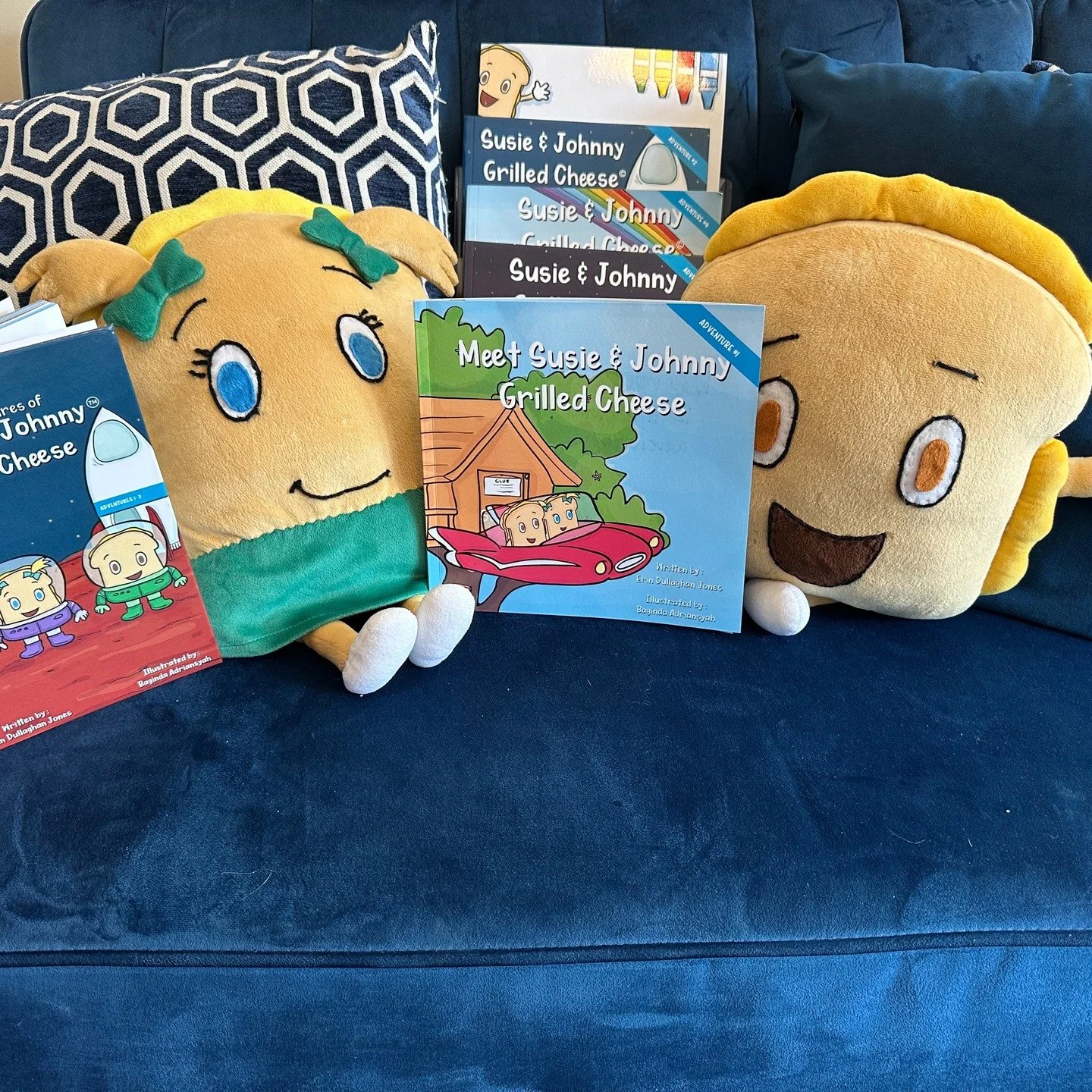 Please help us fuel the adventure! The Susie & Johnny Grilled Cheese book series is packed with laughter, friendship, and imagination—perfect for young readers (and the young at heart)!
📖 Every book you buy helps us create MORE fun-filled