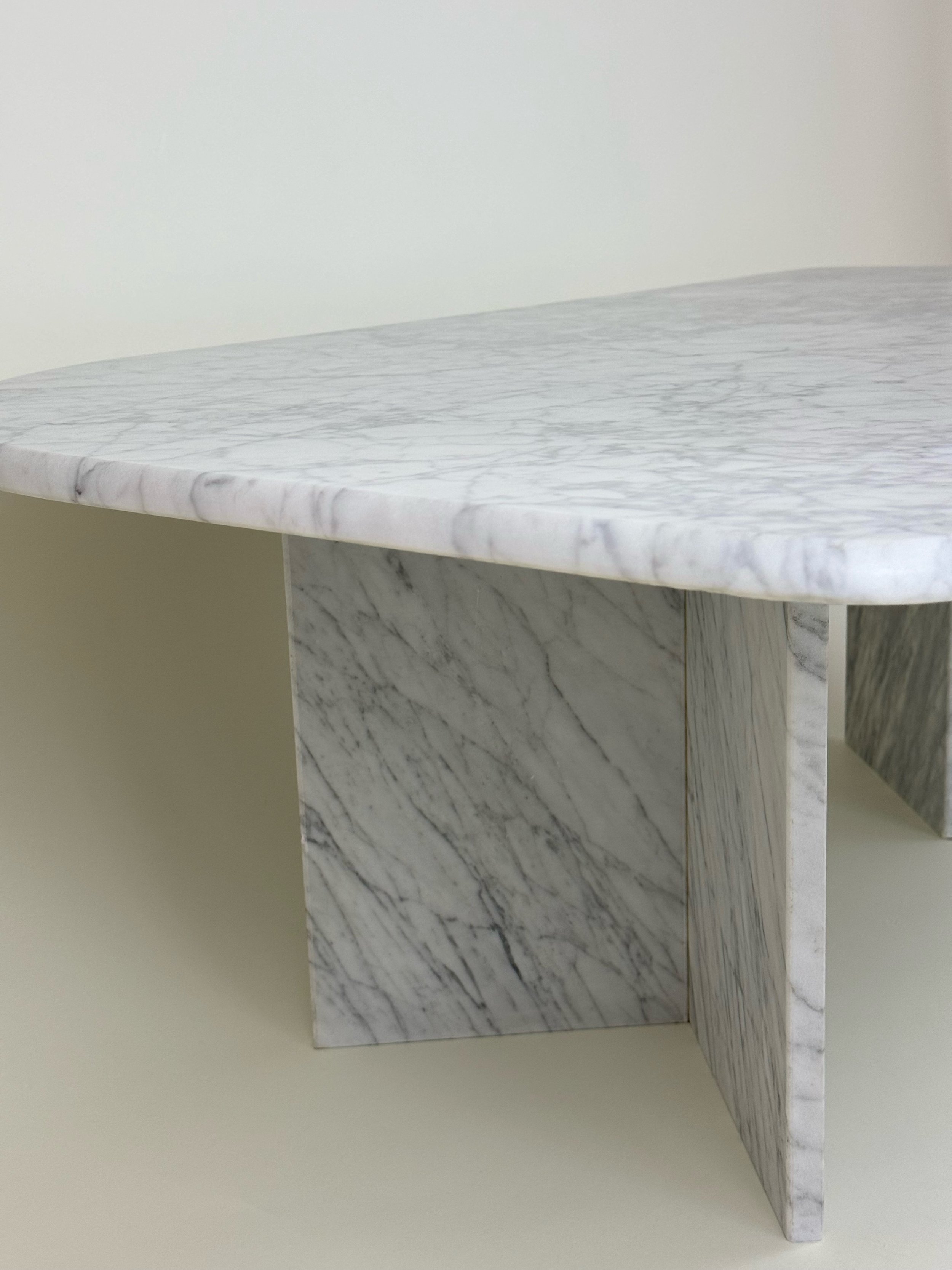 Italian Marble Coffee Table 1970s (4).jpeg