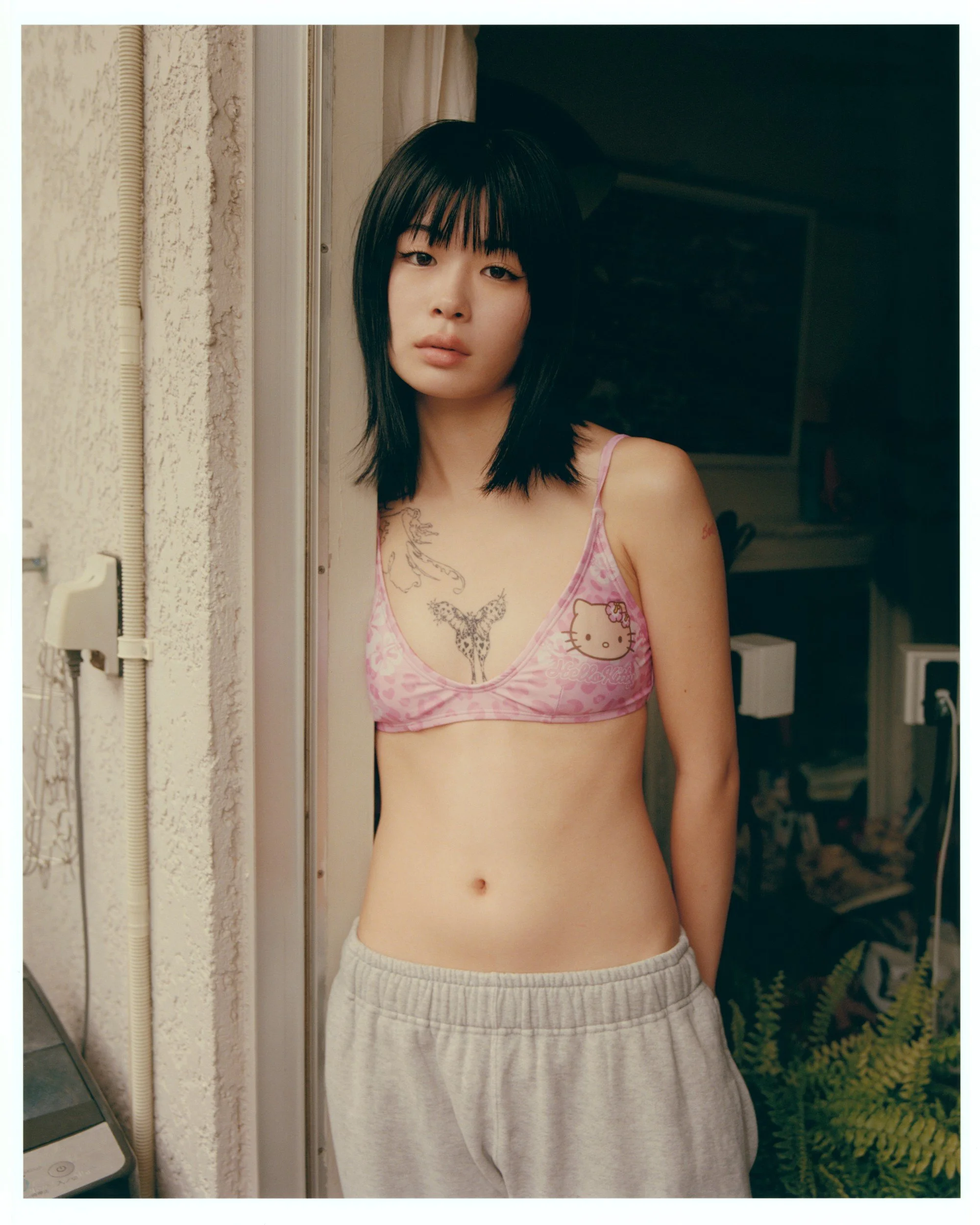 tokyo-girls-piczo-hardcopy-vol2-marumi-standing.jpg