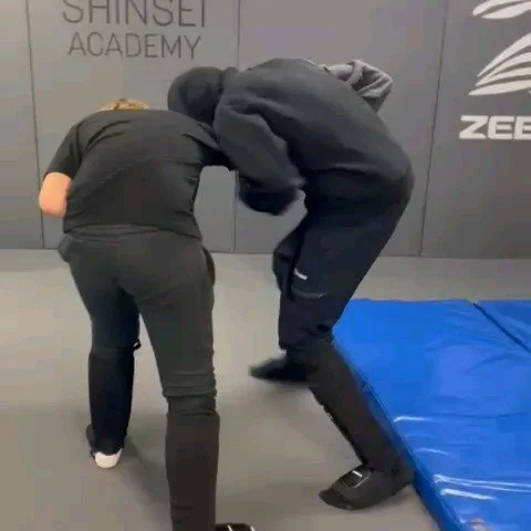 Imagine the trust that pupils have to have in each other to do throws like this. Shinsei has created the perfect environment and structure for pupils to challenge themselves and push their limits. 

Yesterday, pupils learnt how to deal with the clinc