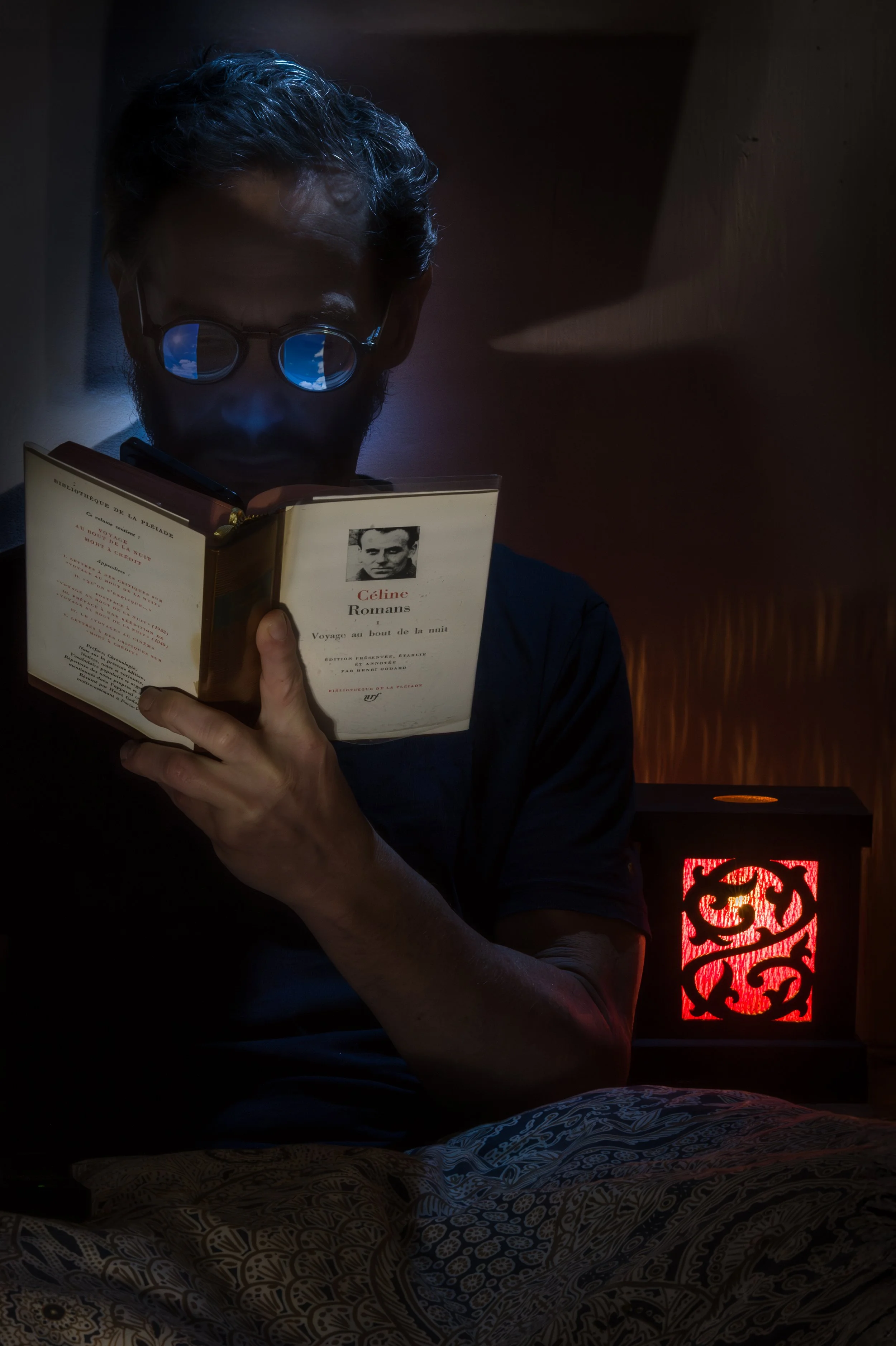 Les bienfaits de la lecture : une lumière dans la nuit