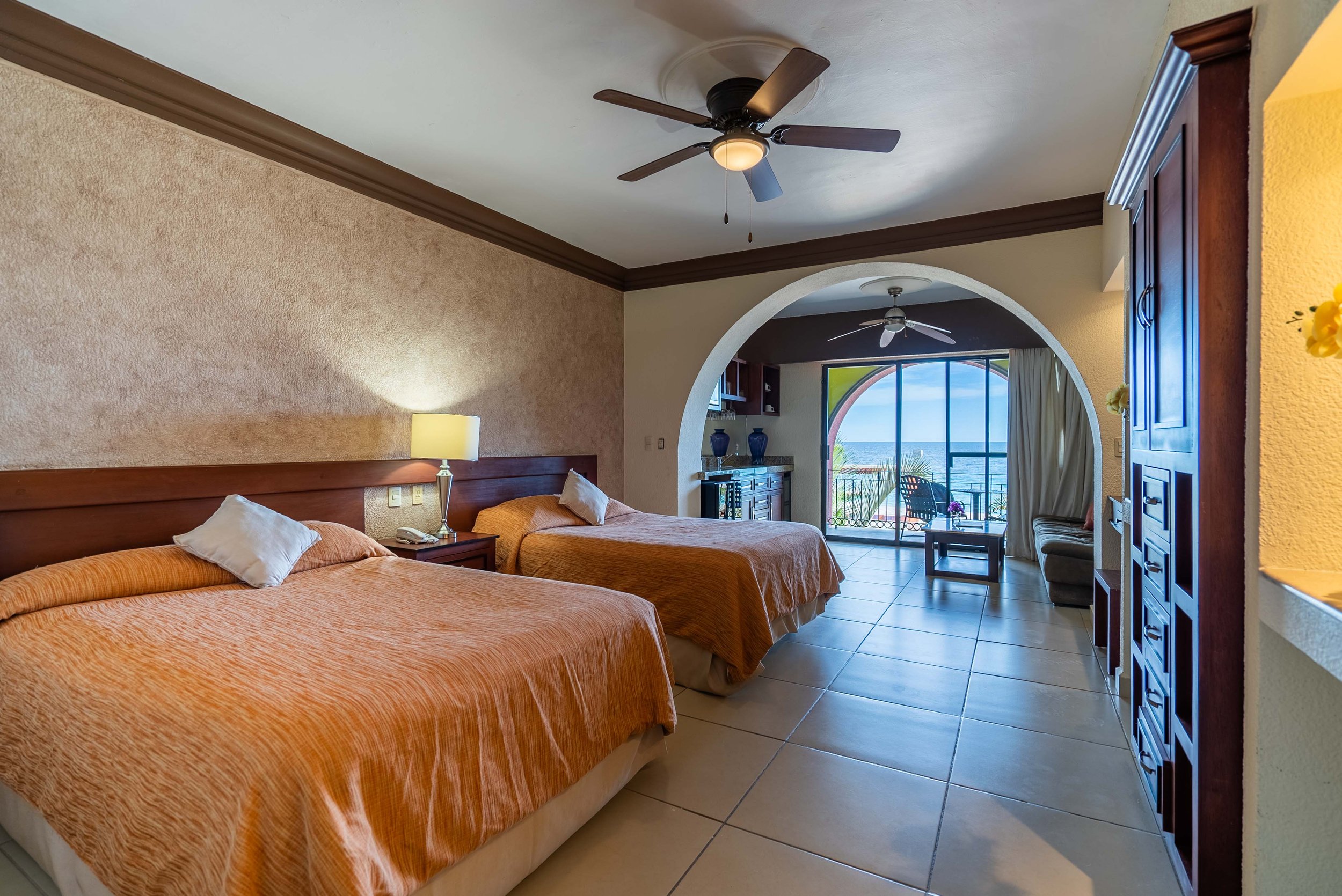 Van Wormer Resorts Hotel Palma de Cortez Rooms Ocean View-4.jpg