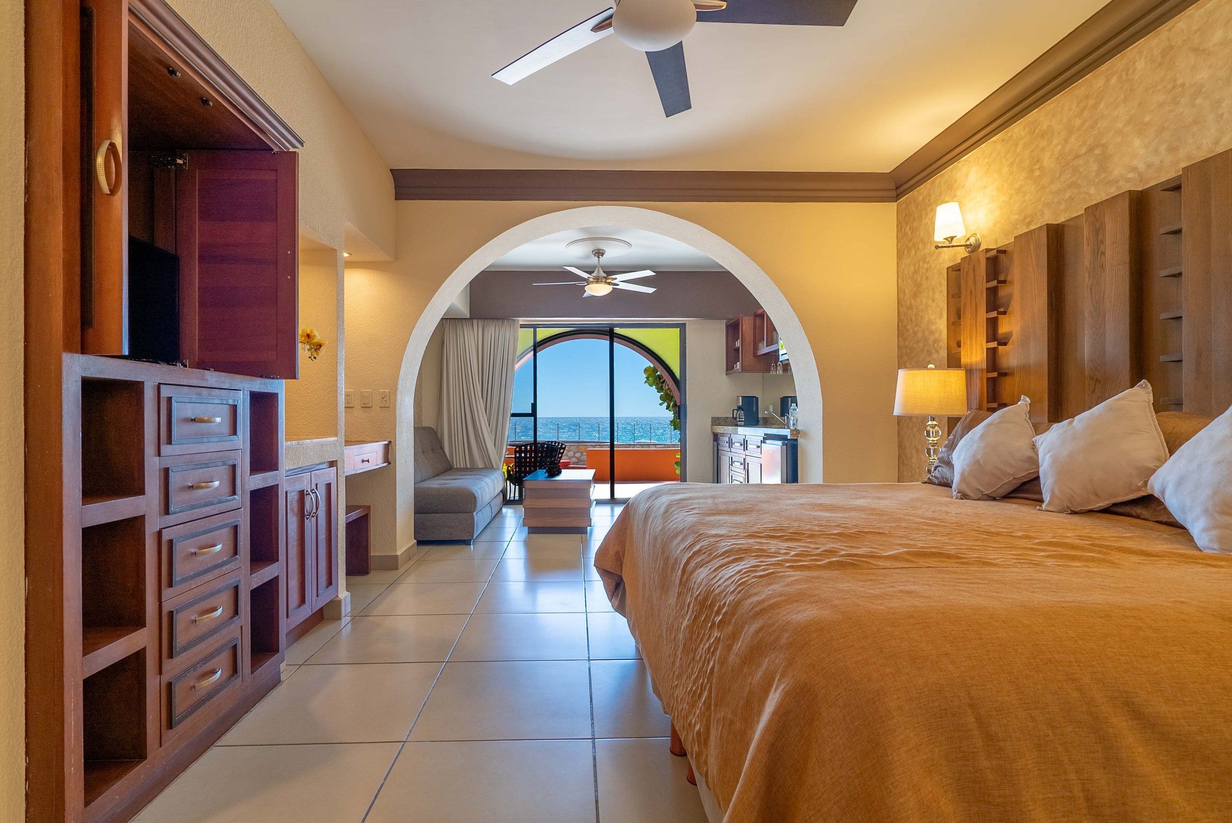 Hotel Palmas de Cortez Ocean King Room-2.jpg