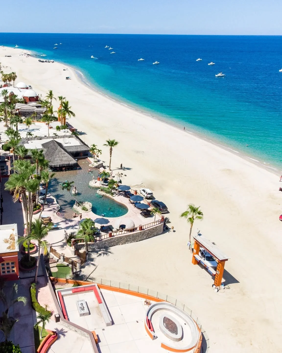 Tus mejores opciones para vacacionar en Los Barriles: Hotel Palmas de Cortez 🌴☀️
Aprovecha el BUEN FIN y ahorra 20% en tu estancia de enero a marzo.
C&oacute;digo v&aacute;lido del 13 al 17 de noviembre.
Reserva en VanWormerResorts.com

Your best op