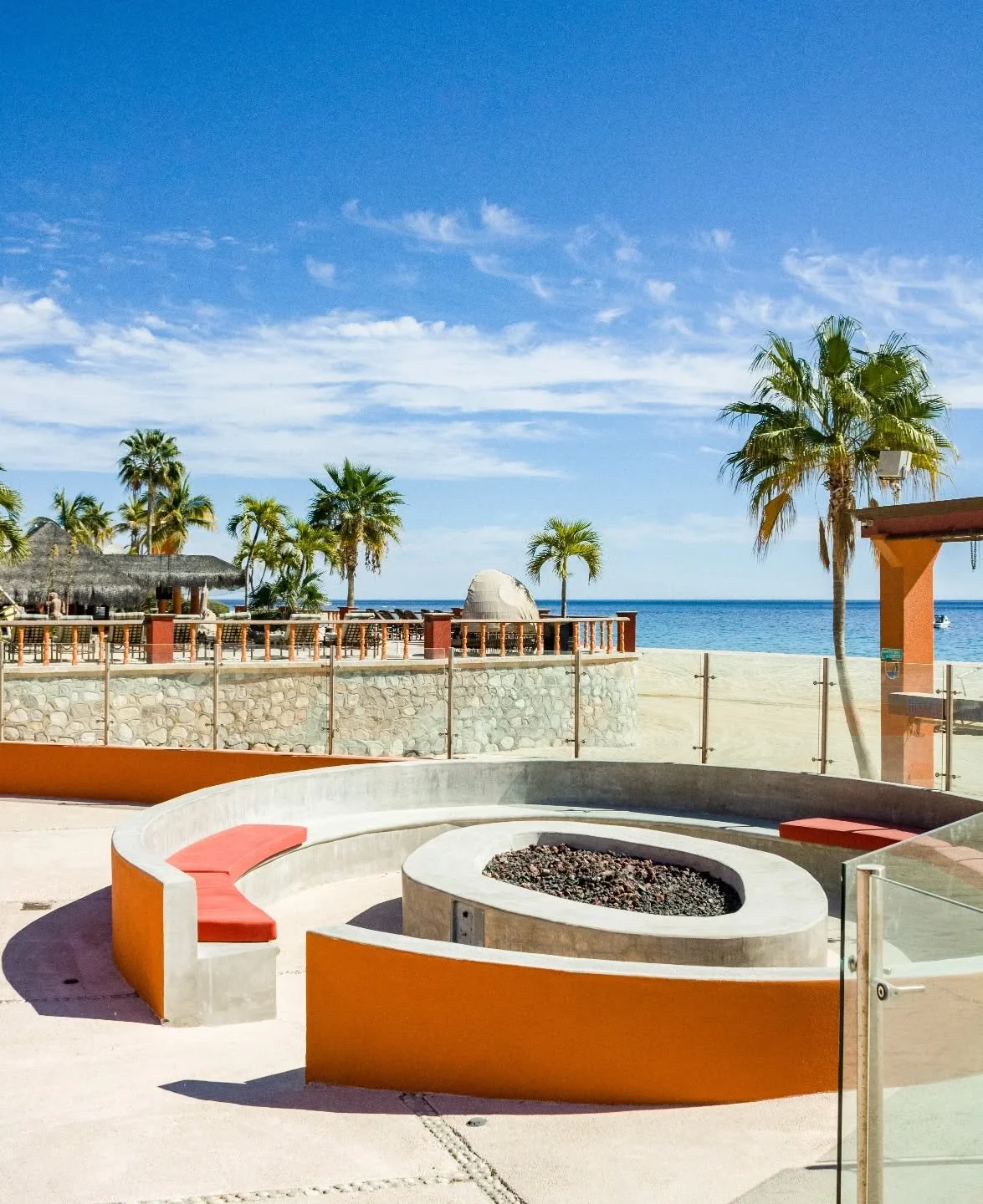 Pure East Cape magic. ☀️✨ The perfect spot to make memories. 🌊🌴

Magia pura del Cabo Este. ☀️✨ El lugar perfecto para crear recuerdos. 🌊🌴

📞 USA: 877-777-8862 / 818-224-4744
📞 Mexico: 624-141-0044 / 624-141-0050
🌐 RESERVA AHORA: www.vanwormerr