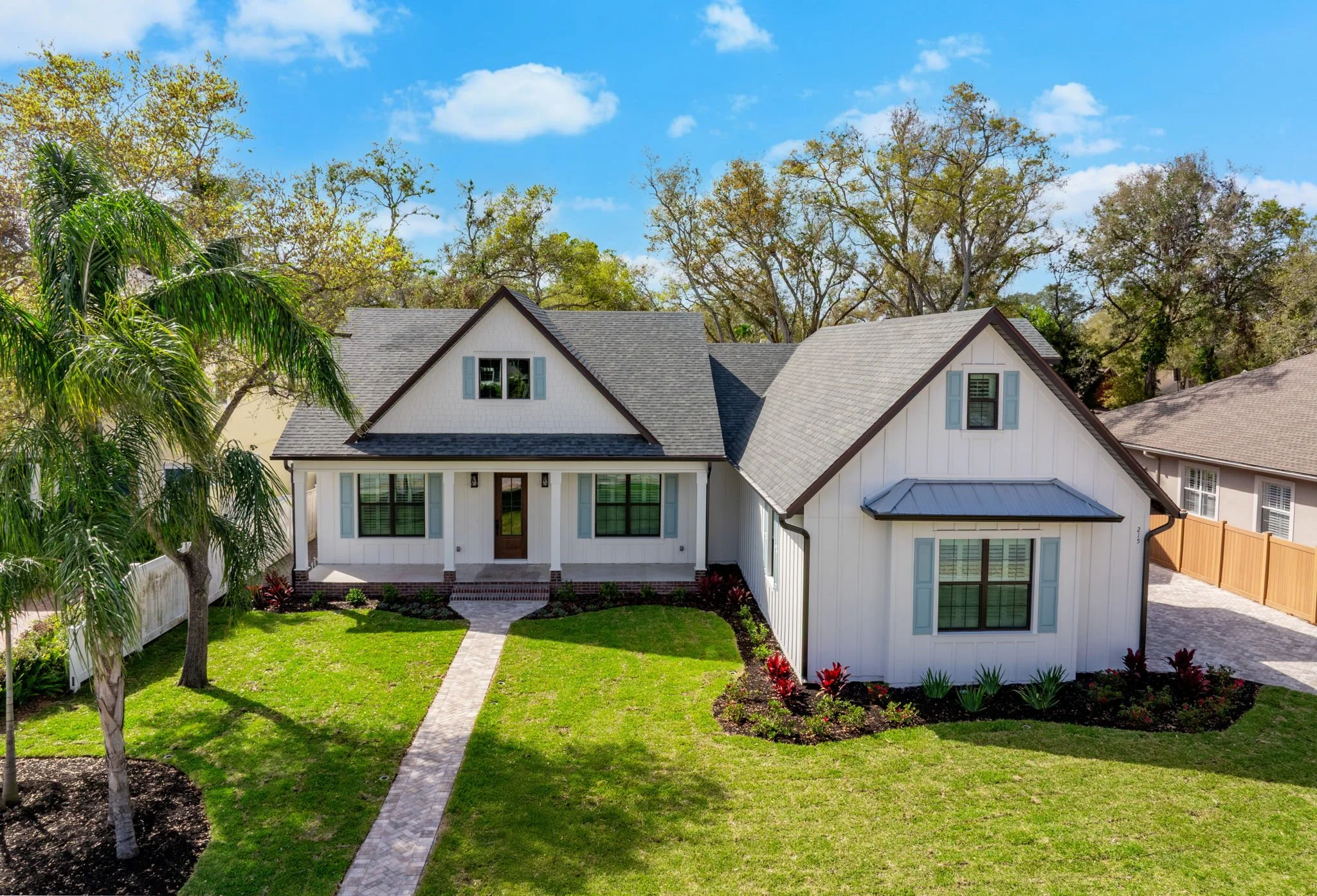 Front yard and entryway of Oldsmar FL listing.jpg