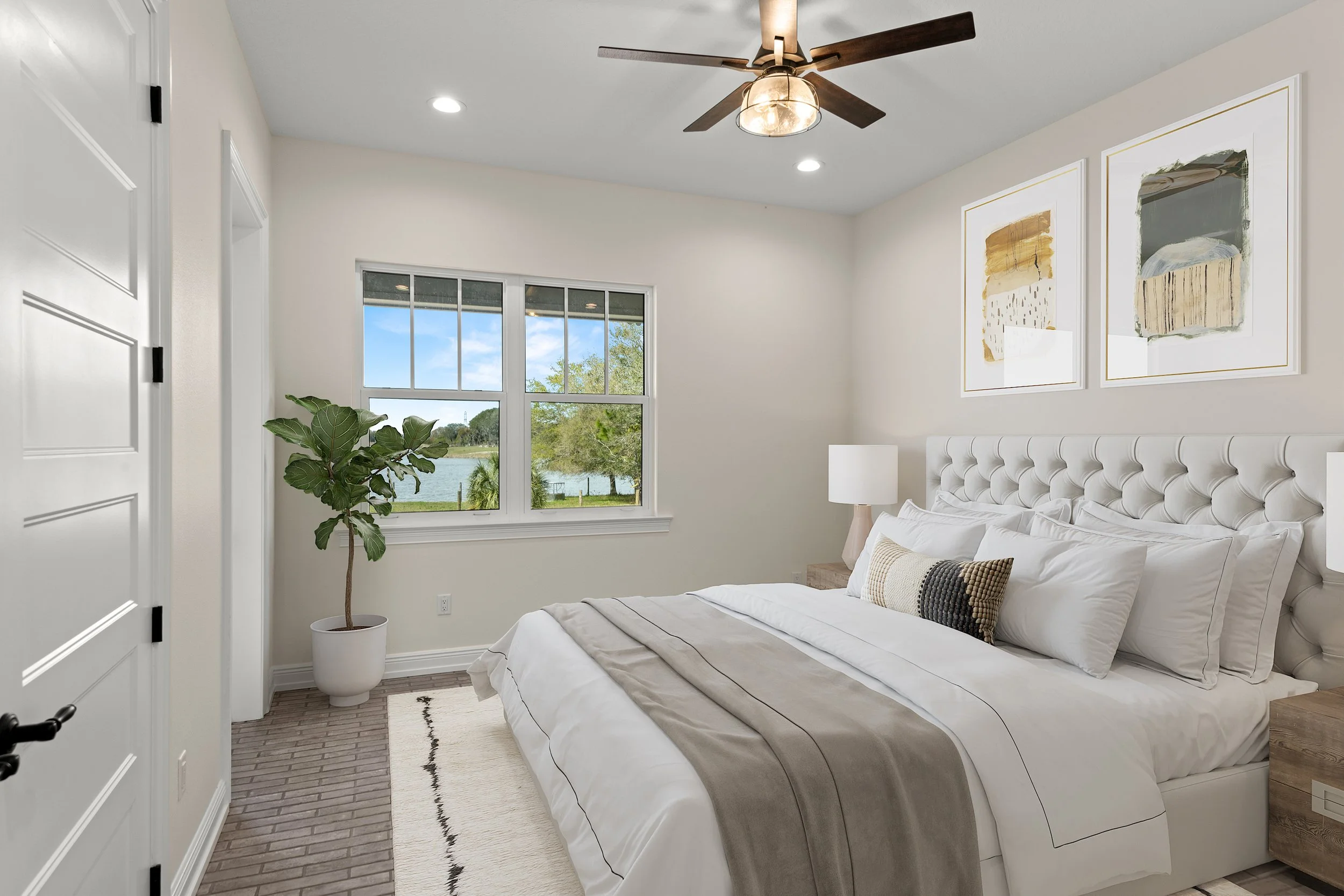 Luxury bedroom Carrollwood.jpg
