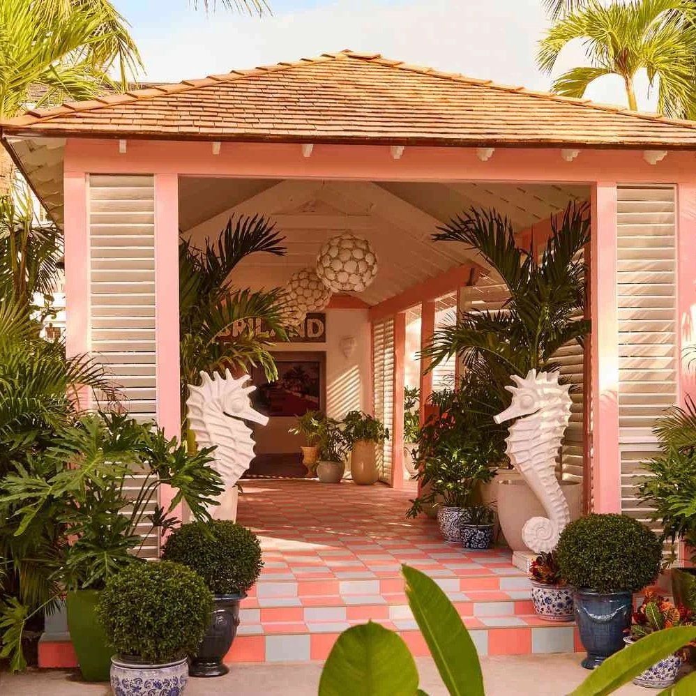 Coral Sands Inn &amp; Cottages