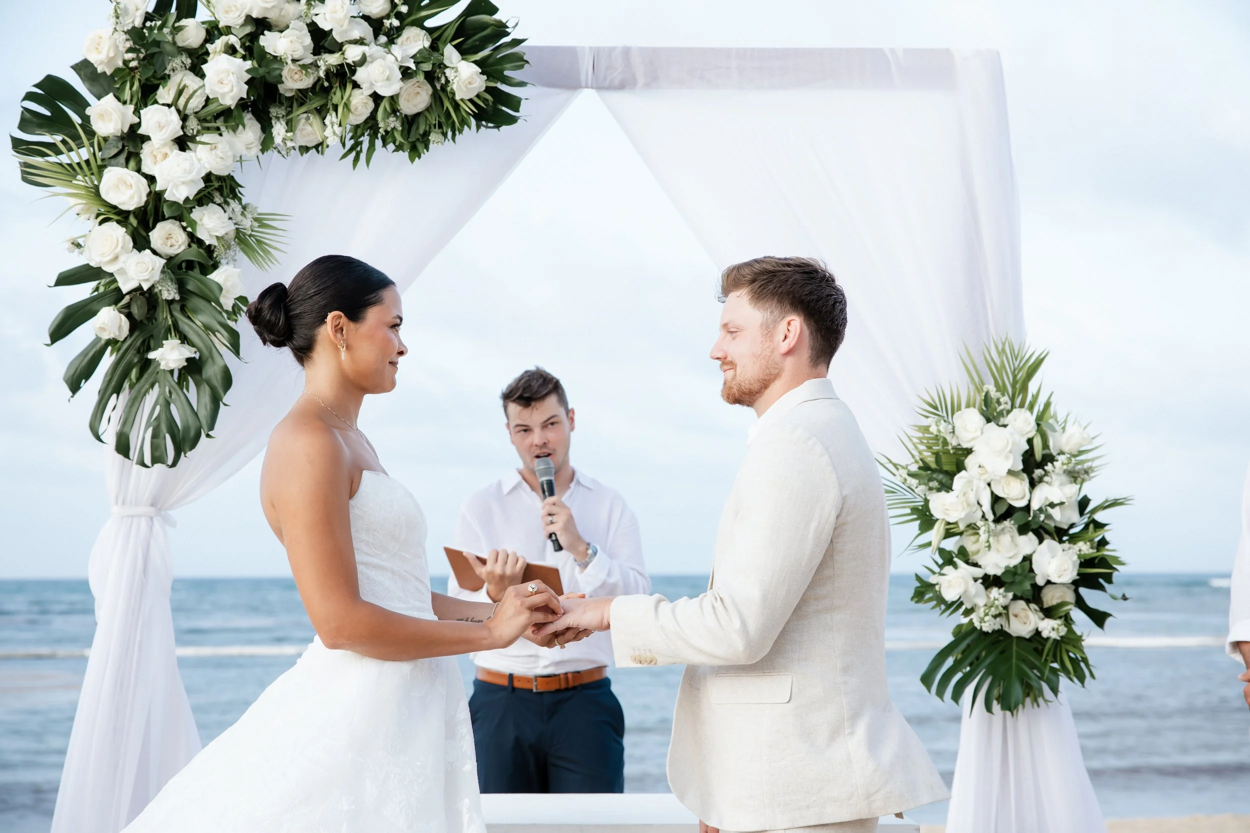 secrets-tides-ring-exchange-beach-ceremony.jpg