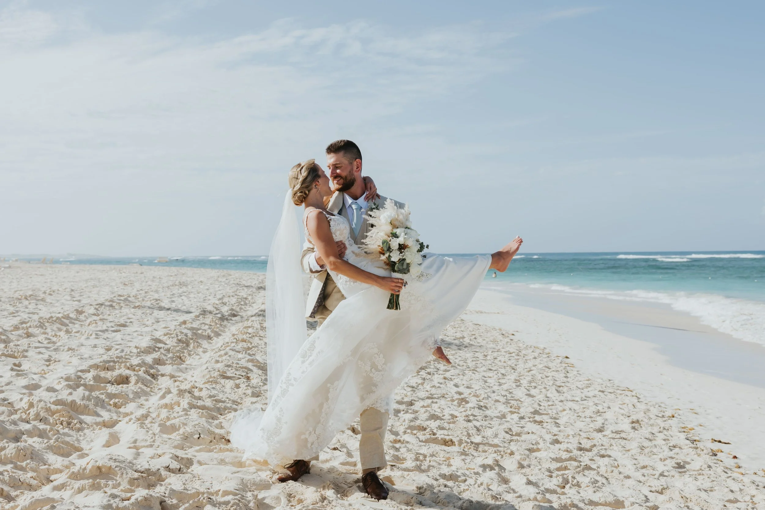A Day in the Life of Your Wedding Photographer: What to Expect on Your Big Day