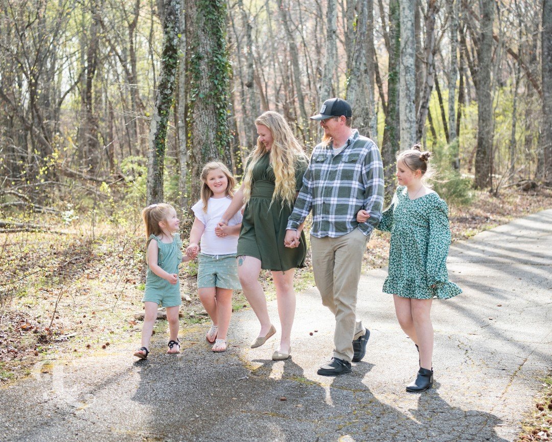 It's been a very busy couple of weeks over here with family in town, celebrating Easter, an upcoming vacation, and all of the daily and weekly tasks filling up the calendar. But through all of the busyness, I feel so blessed to continually be able to