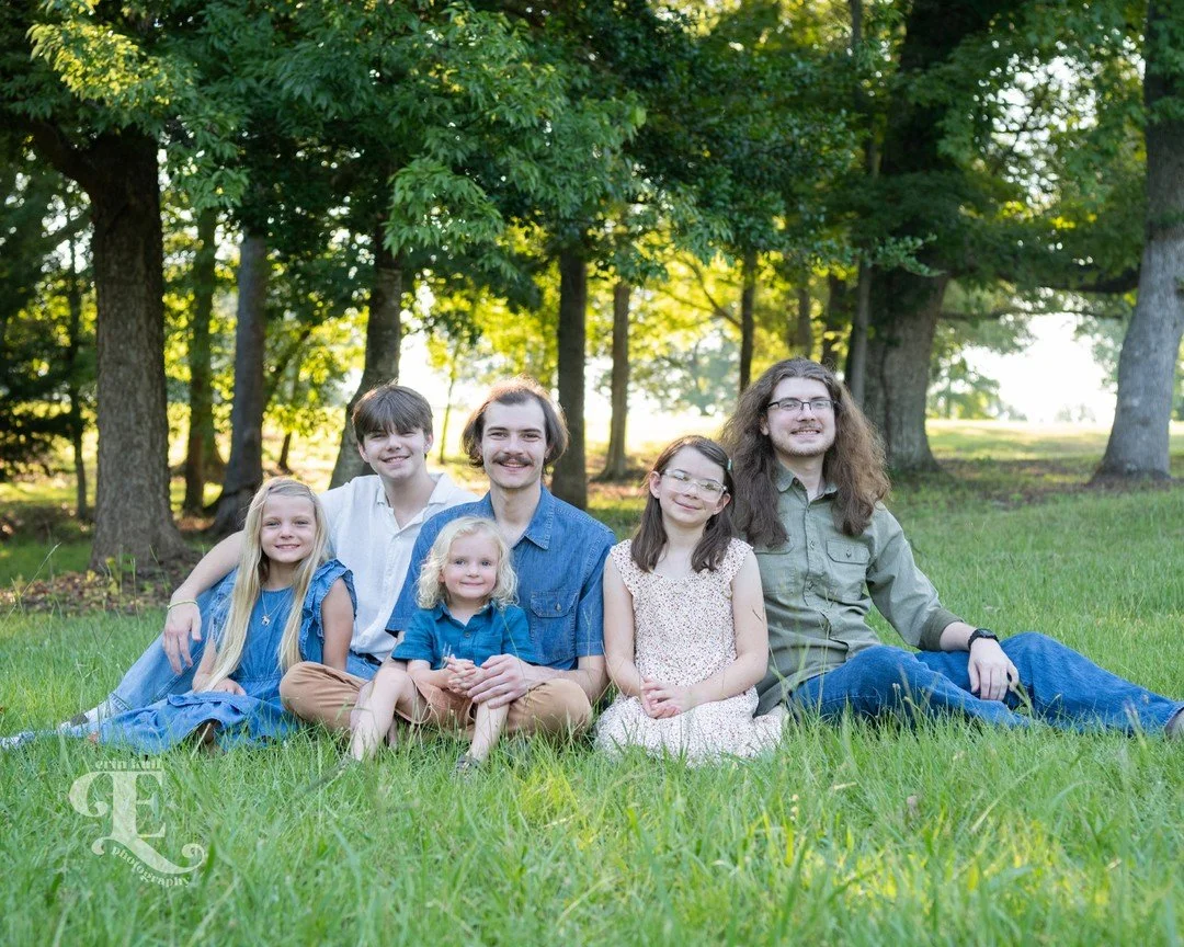The sweetest group of siblings!
