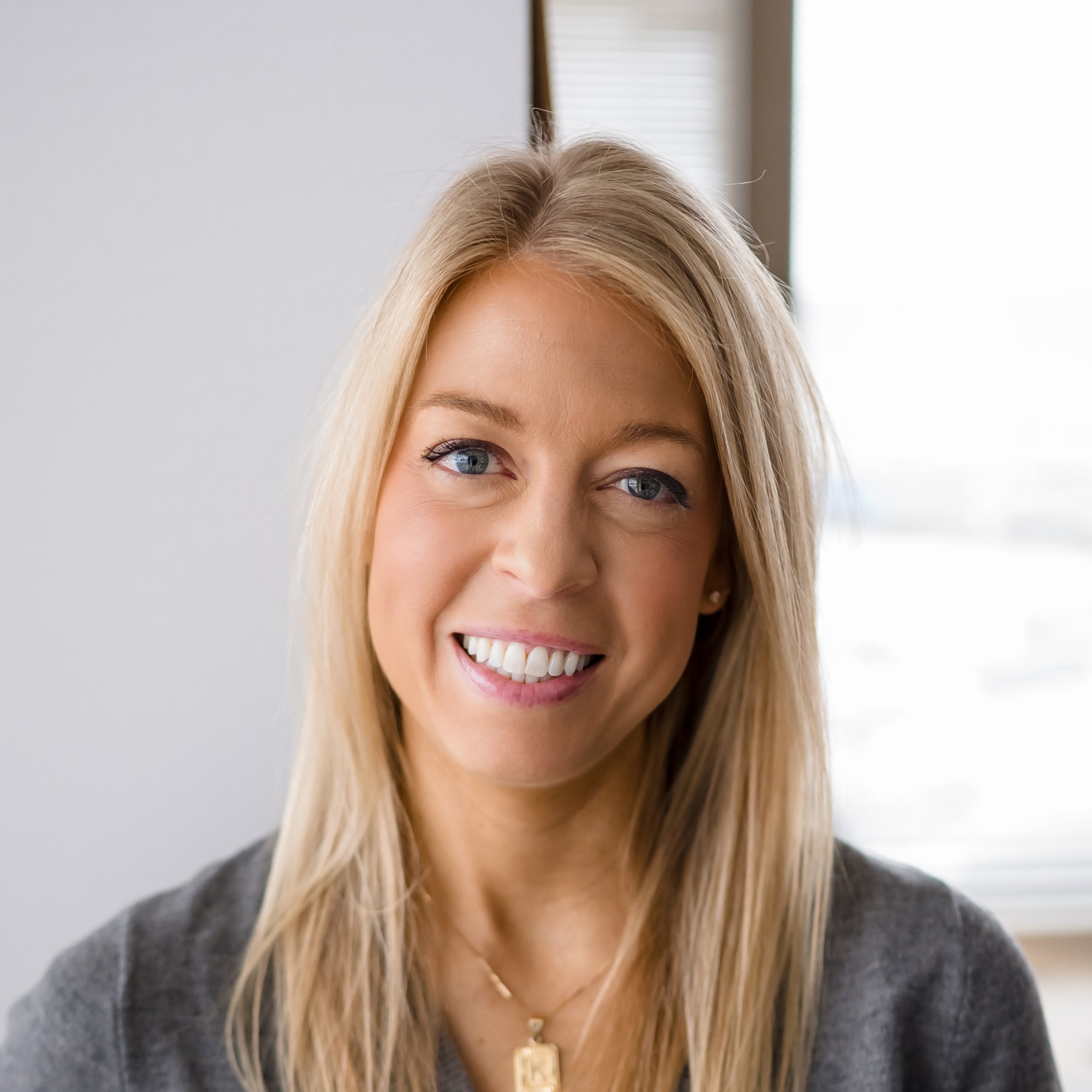 Kim Rutledge headshot