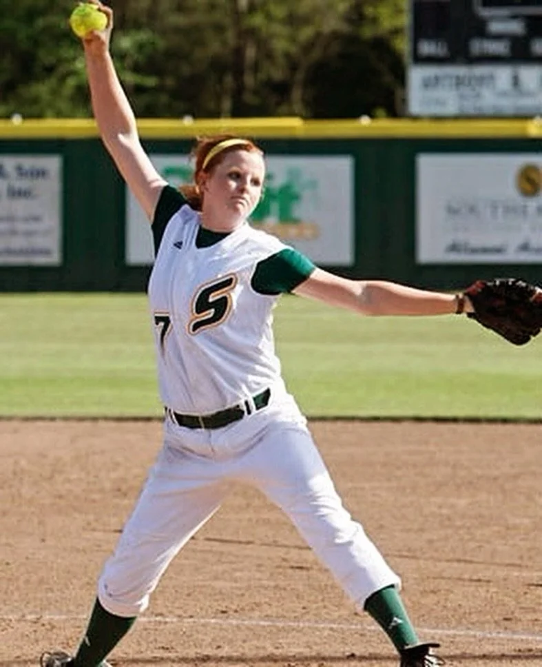 In honor of @slulionsoftball&rsquo;s regional championship appearance today, here&rsquo;s a little throwback for y&rsquo;all! 

I was a Division One @ncaasoftball student-athlete and attended @oursoutheastern on a softball scholarship. It has truly s