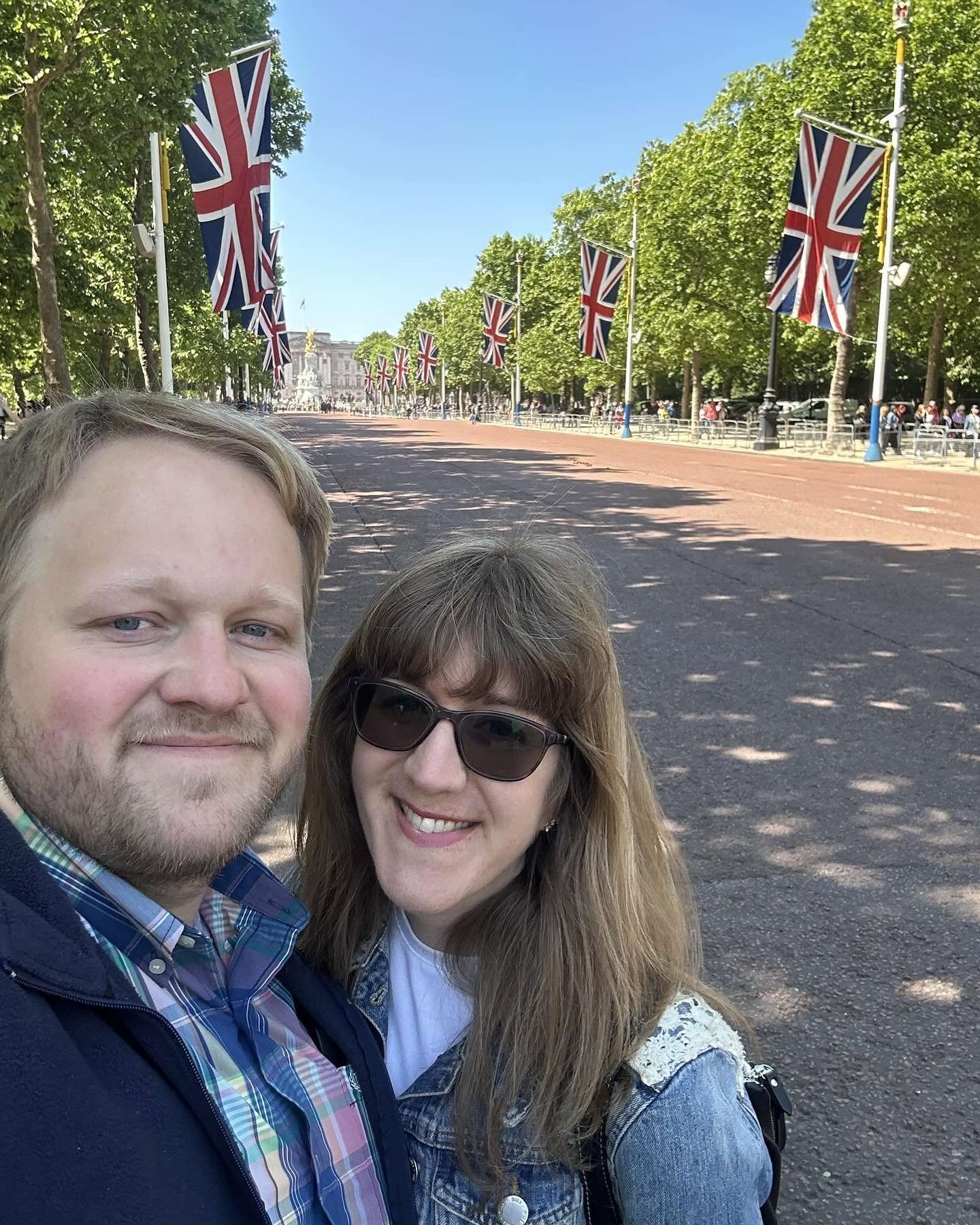 Home is wherever I am with you ❤️ 🏡 💍 @sarahwixonturcott. We are good at getting into adventures! 🥰 🇬🇧 #VisitEngland #Spring #MarriedLife #London #York #wedding