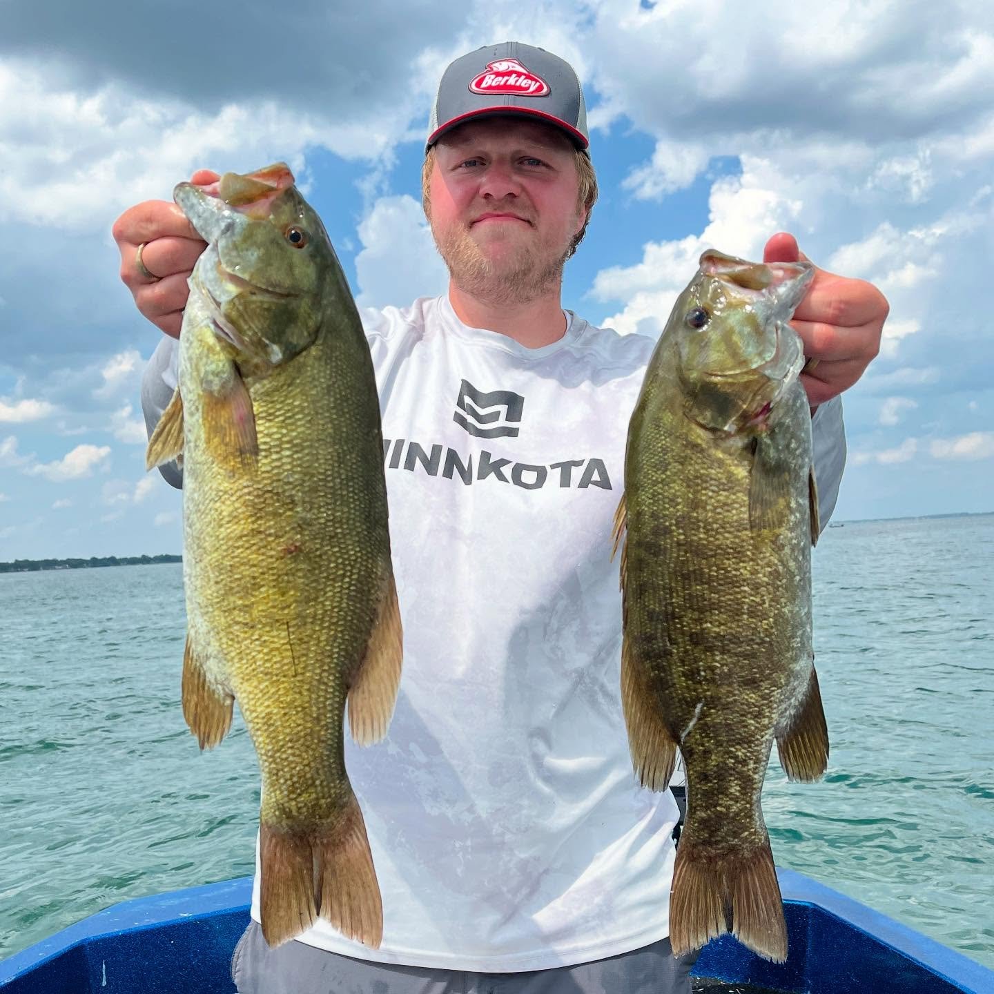 Under the sun on the big water, we took em to Smashville! Boat handled great and we put in the work to find the fish we were looking for. Always a blessing to get out with my brother, @albanianfishingguy. It was a Maxscent and mixed bag kinda day. 👌