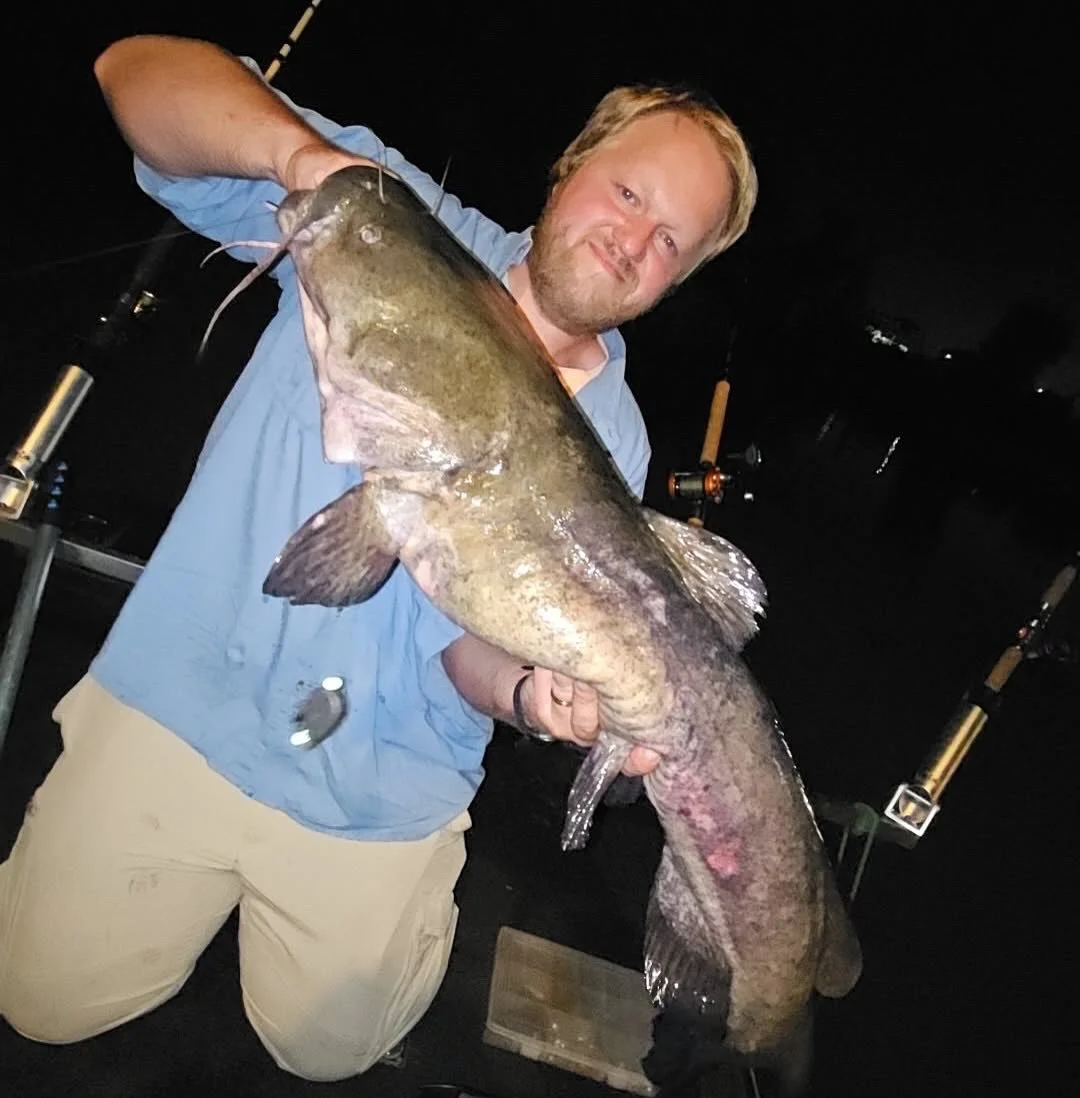 The type of bait you are using is critically important around the spawn for flathead catfish. A big fish blitz with @mcguire_tedford on a cool pattern under a bright moon. #FlatheadCatfish #AbuGarcia #berkleyfishing #MercuryMarine #TeamCatfish #Whisk