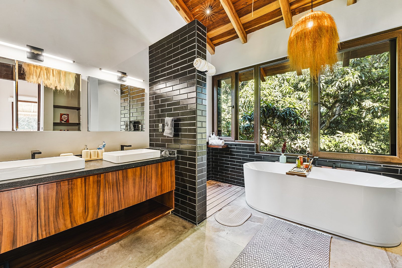 OCT SHOOT MASTER BATH 1.jpg