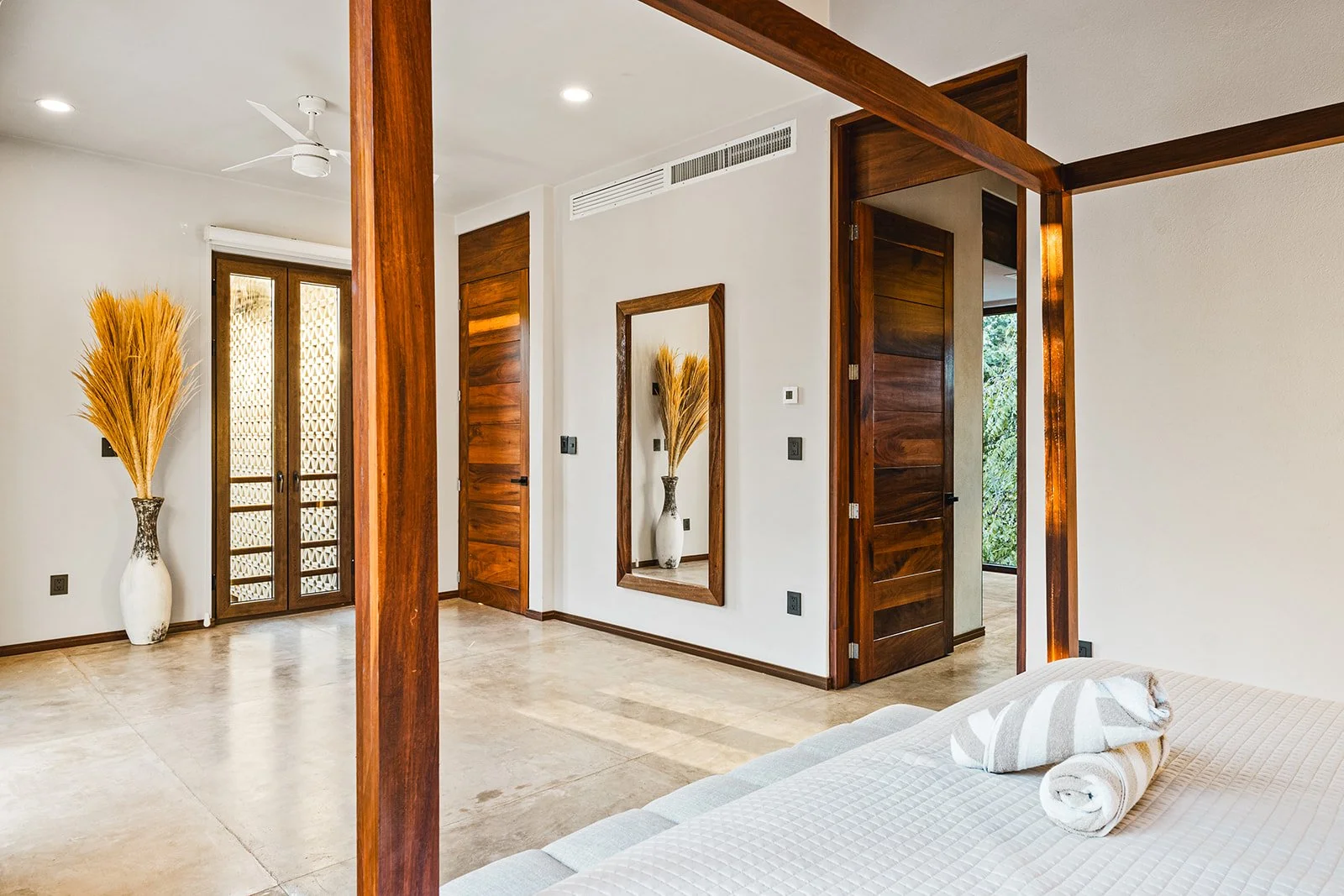 MASTER BATH 5.jpg