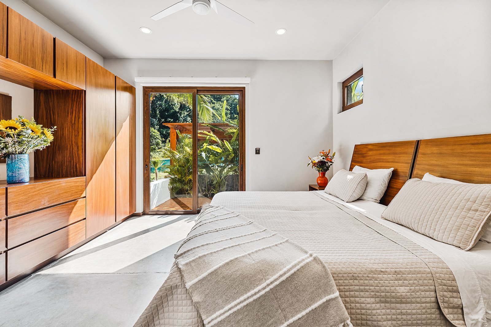 Private Room - 1 guest (50% Deposit)
