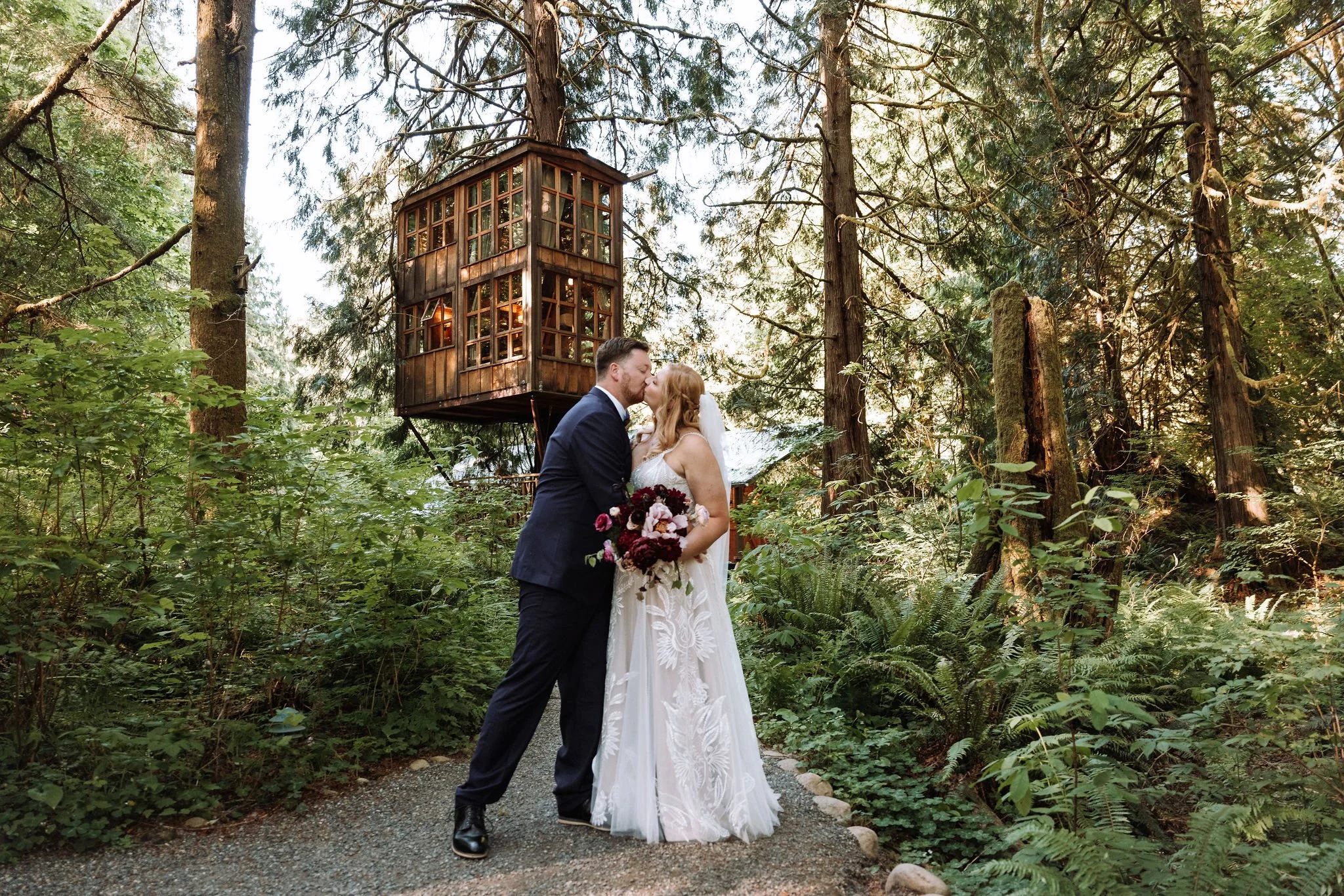 Why You Should Plan a Spring Wedding or Elopement in Washington State