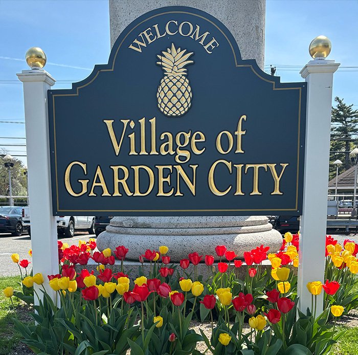 Welcome to Garden City sign