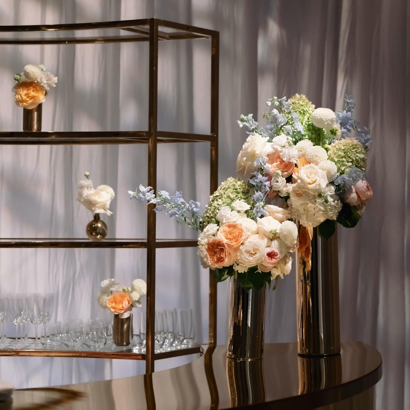 ESTĒE LAUDER EMERGING LEADERS FUND

Vital Forces and Est&eacute;e Lauder gathered global changemakers and founders for an evening of cocktails and conversation.

#esteelauder #emergingleadersfund #beautifulforces #vitalvoices #avantcreative #avantcre