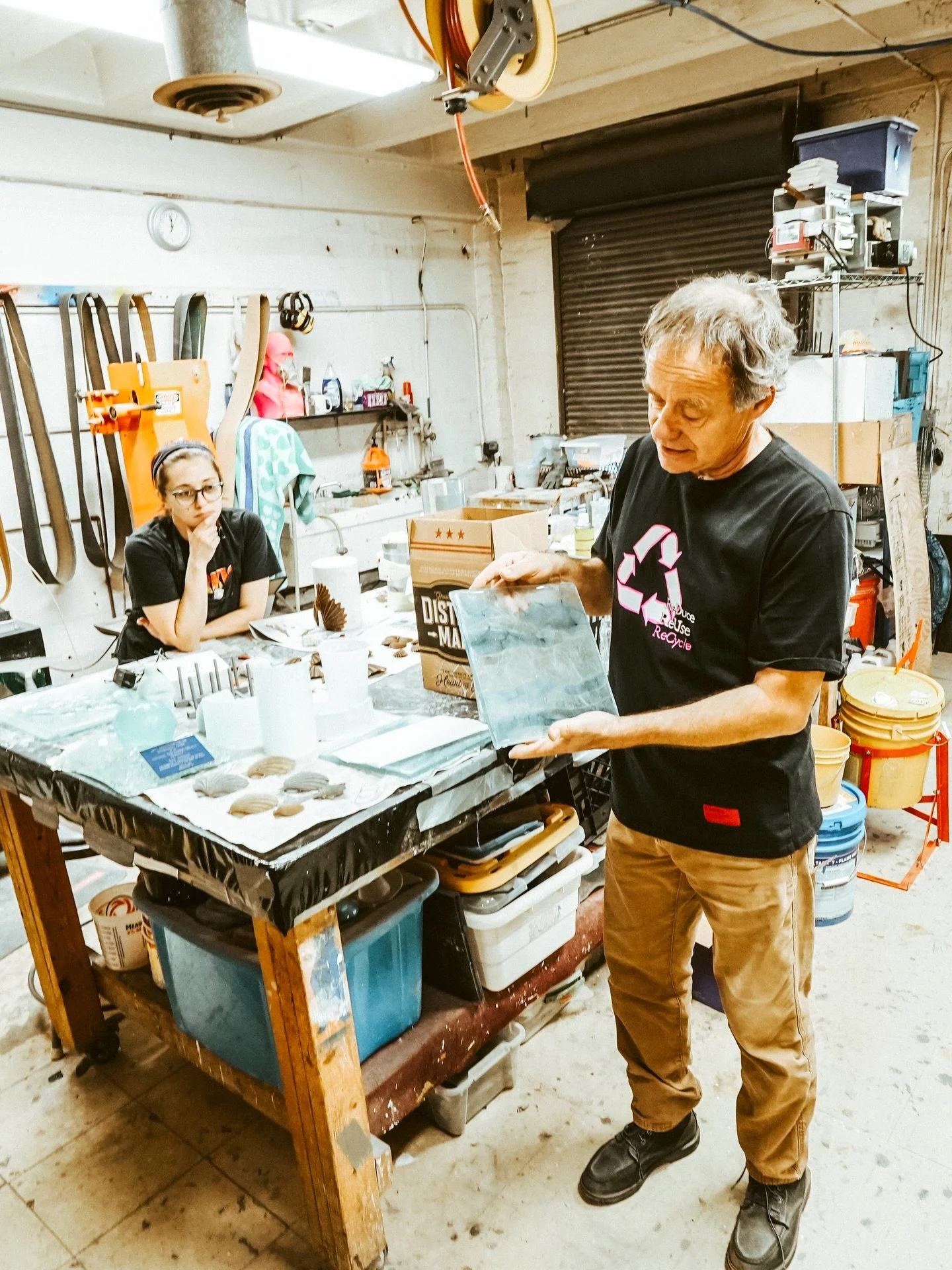 concepts // @washingtonglassschool studio was tasked with creating a lamp with a shell-like exterior to the touch. this led to a process that molded and shaped various materials which resulted in a prototype that provided feeling to the touch. the en