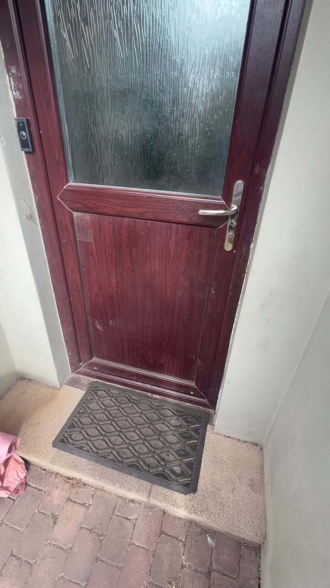 Uvpc door sprayed in anthracite grey to modernise 😎 @wagnerspraytech #hvlp #anthracitegrey