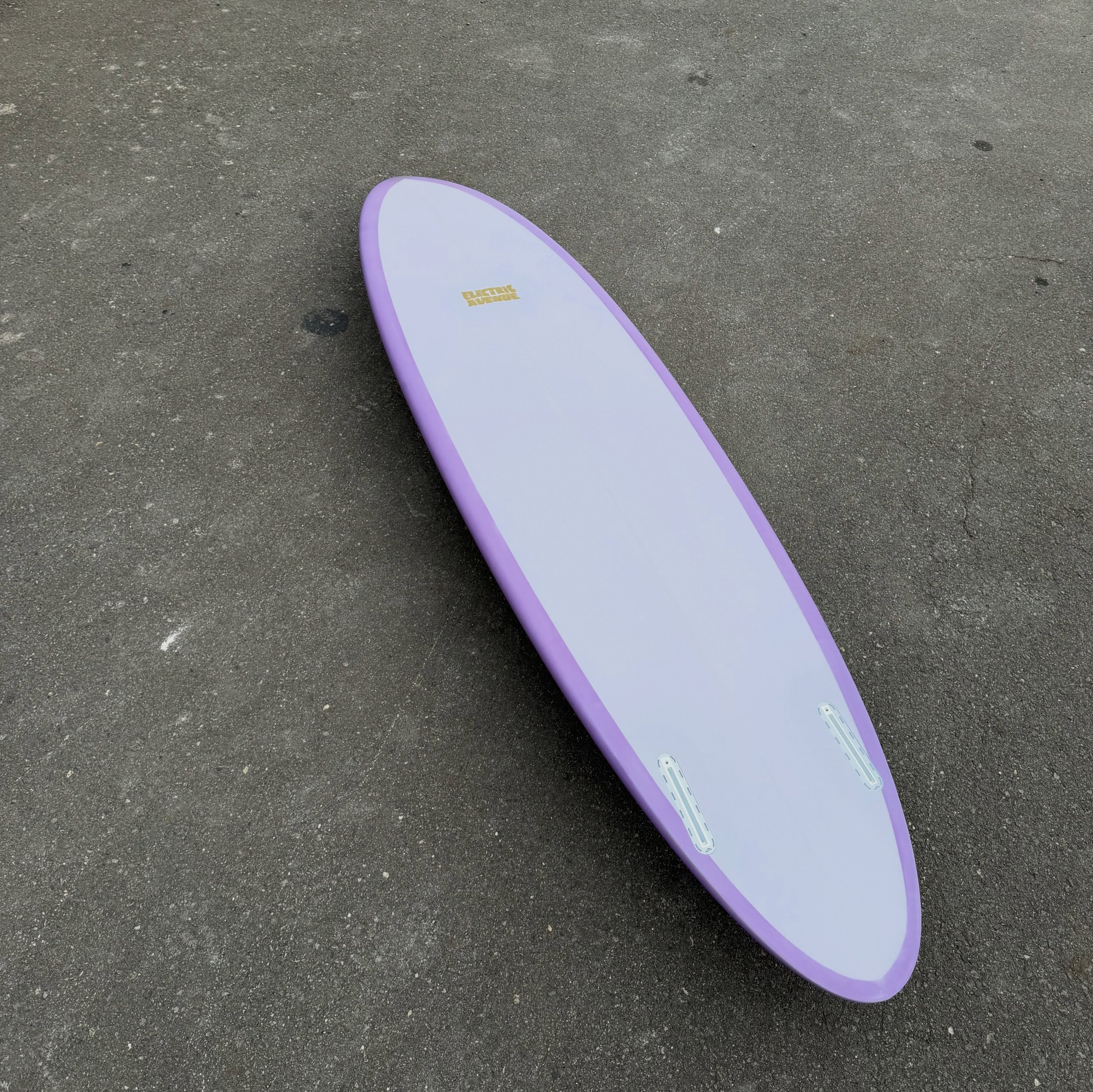 ~ 7'0 x 21 x 2 3/4 ~

Lavender/violet midlength twin pin for @_sami_