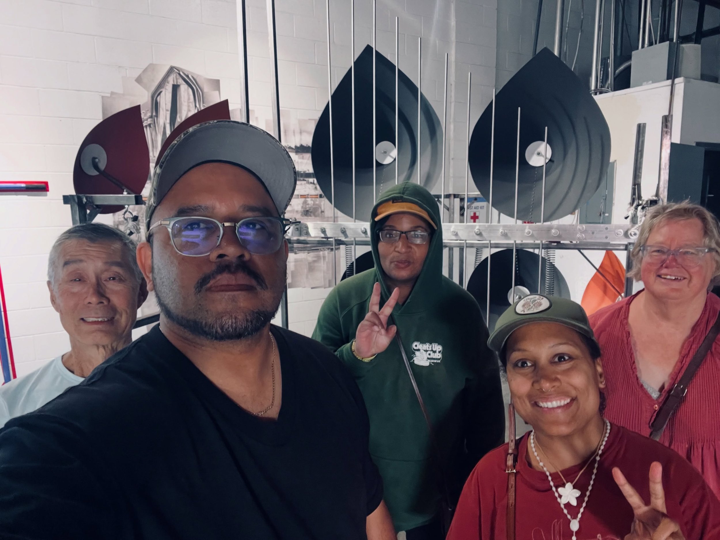 For Heart Forward, community is an invitation to integration, exploration, and belonging:
- Integration as a whole person, beyond our diagnoses, and between folks outside our regular silos
- Exploration that fosters creativity and agency
- Belonging 
