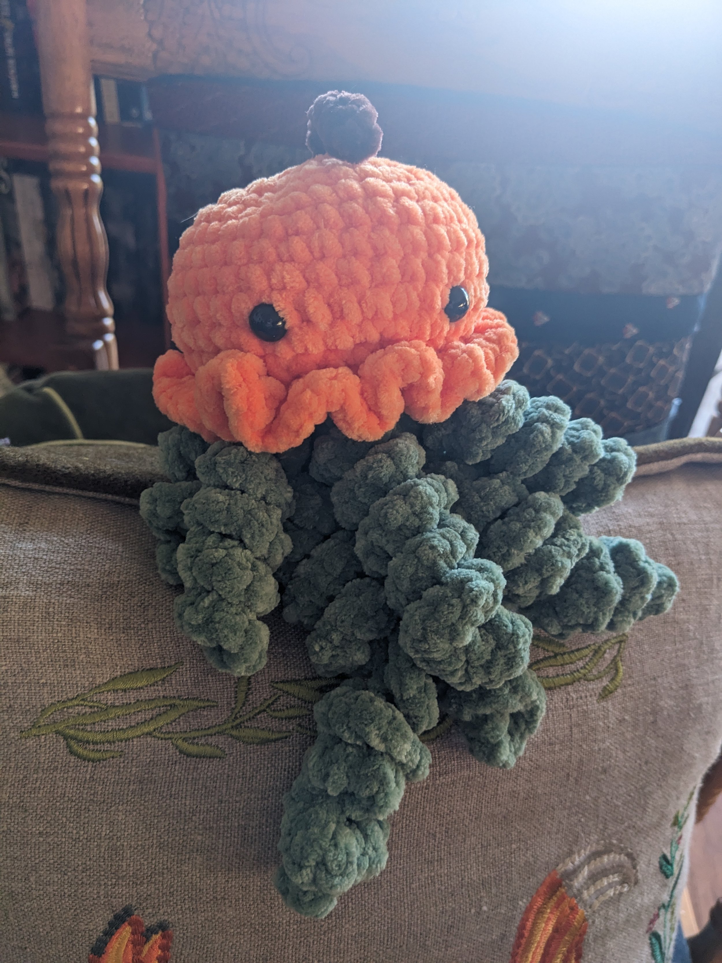 crochet pumpkin jellyfish for halloween