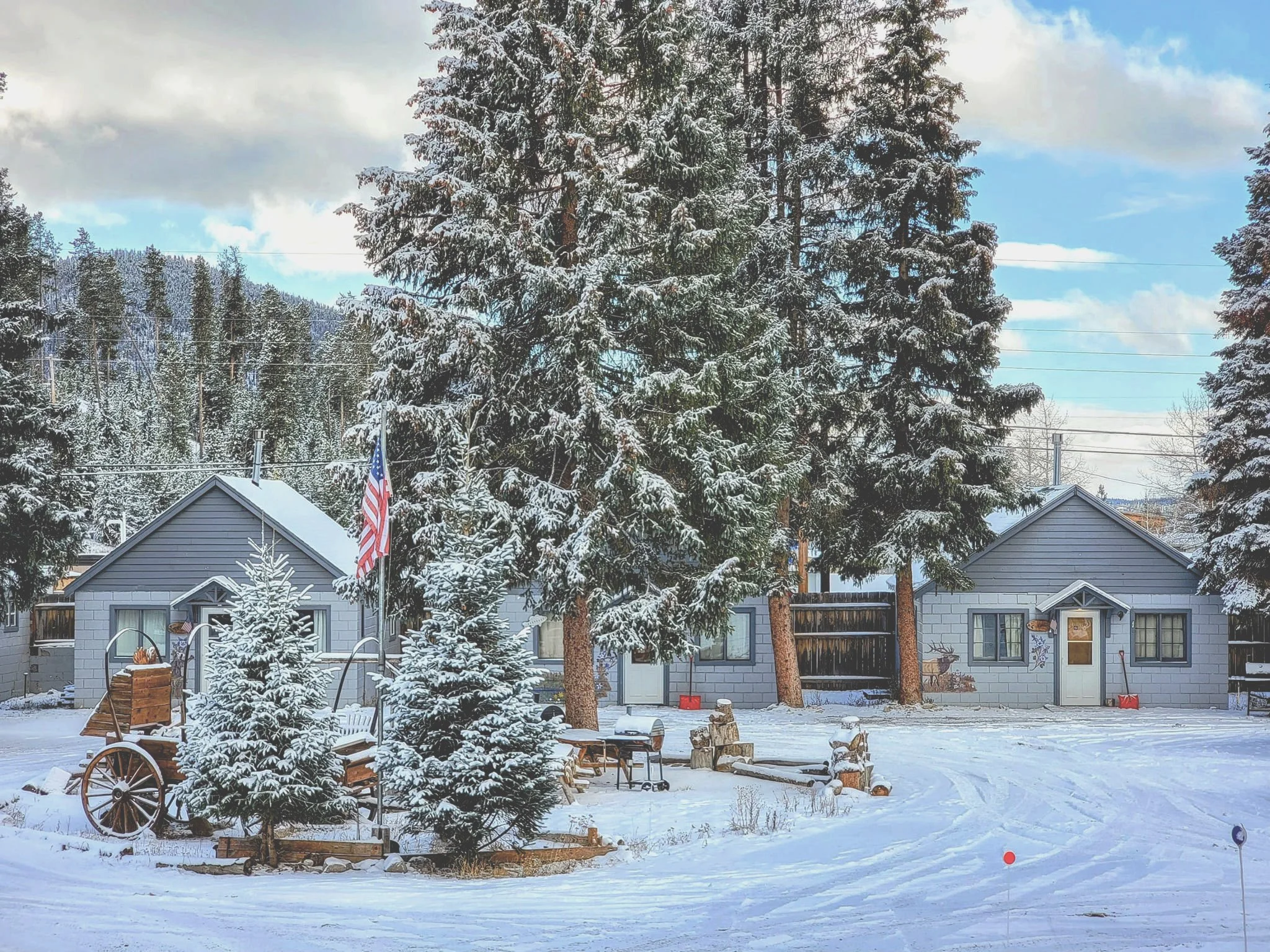 Columbine Cabins.jpg