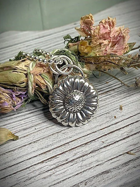 https://i.etsystatic.com/6200159/r/il/6aad93/5495898822/il_fullxfull.5495898822_43b3.jpg