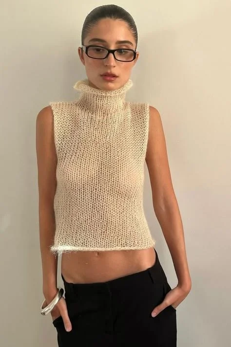 loose, thin knits