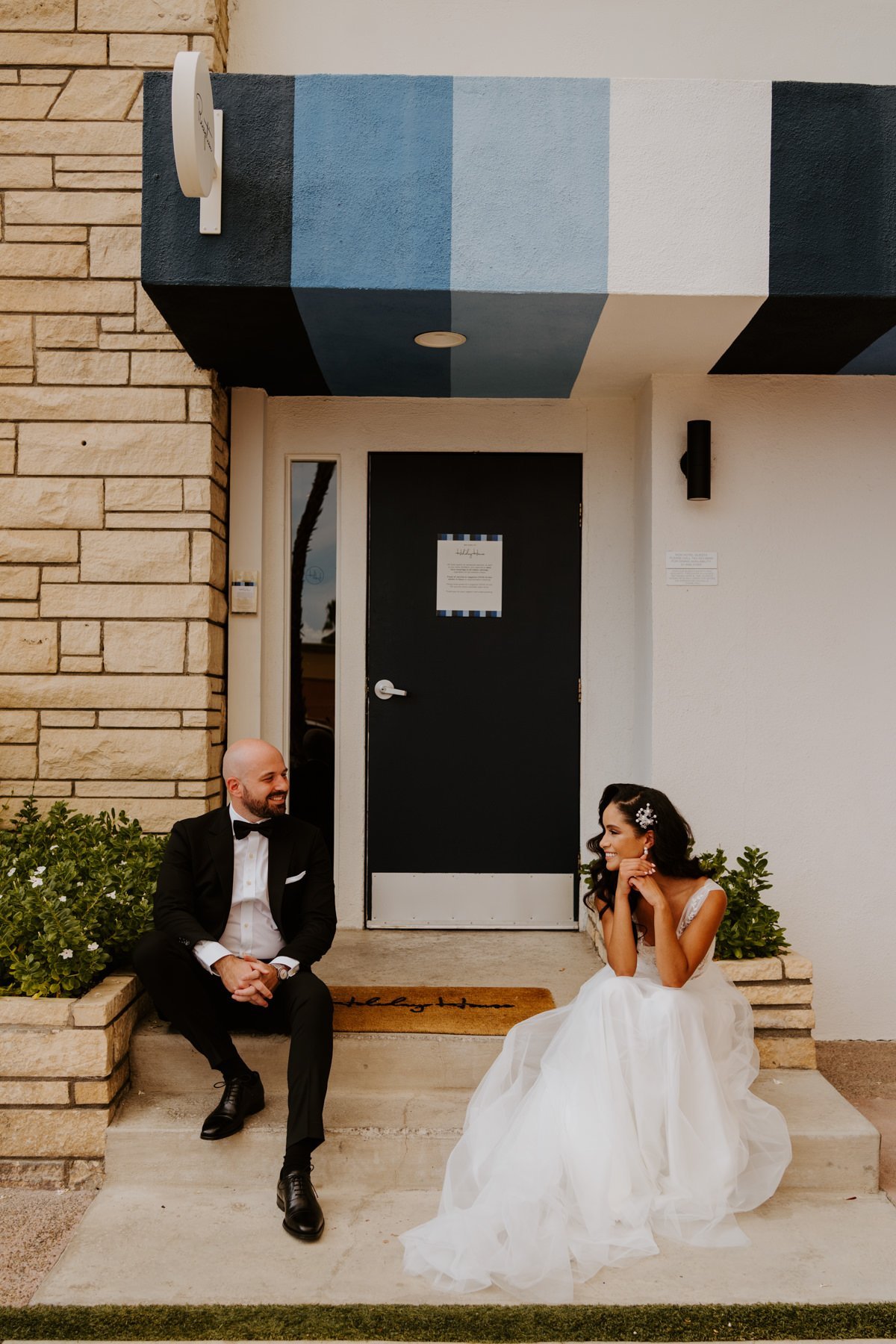 Bride and groom photo at Holiday House Palm Springs, Photo by Tida Svy, Palm Springs Elopement Photographer