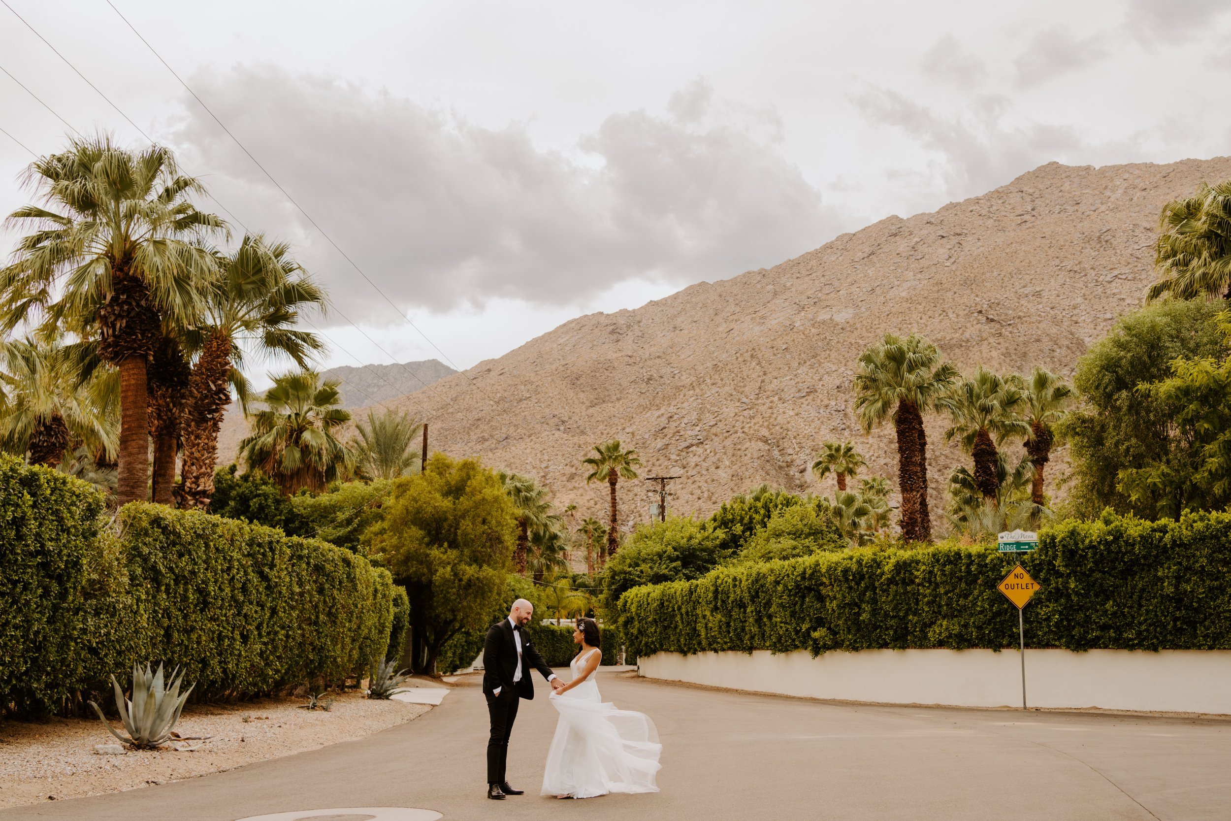 Bride and groom Palm Springs desert wedding photo, Photo by Tida Svy, Palm Springs Elopement Photographer