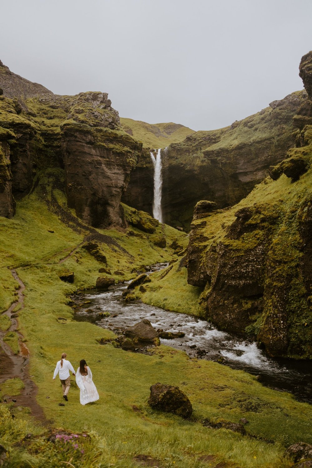 Iceland Waterfall Elopement Photography by Tida Svy