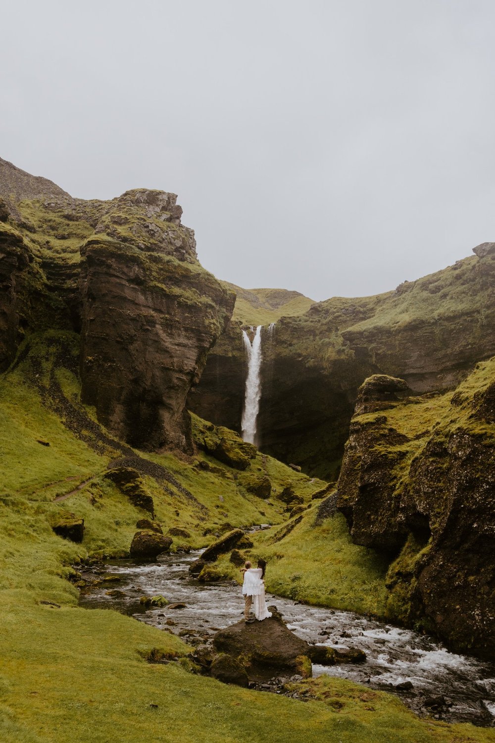 Iceland Waterfall Elopement | Iceland Elopement Photographer | Photography by Tida Svy