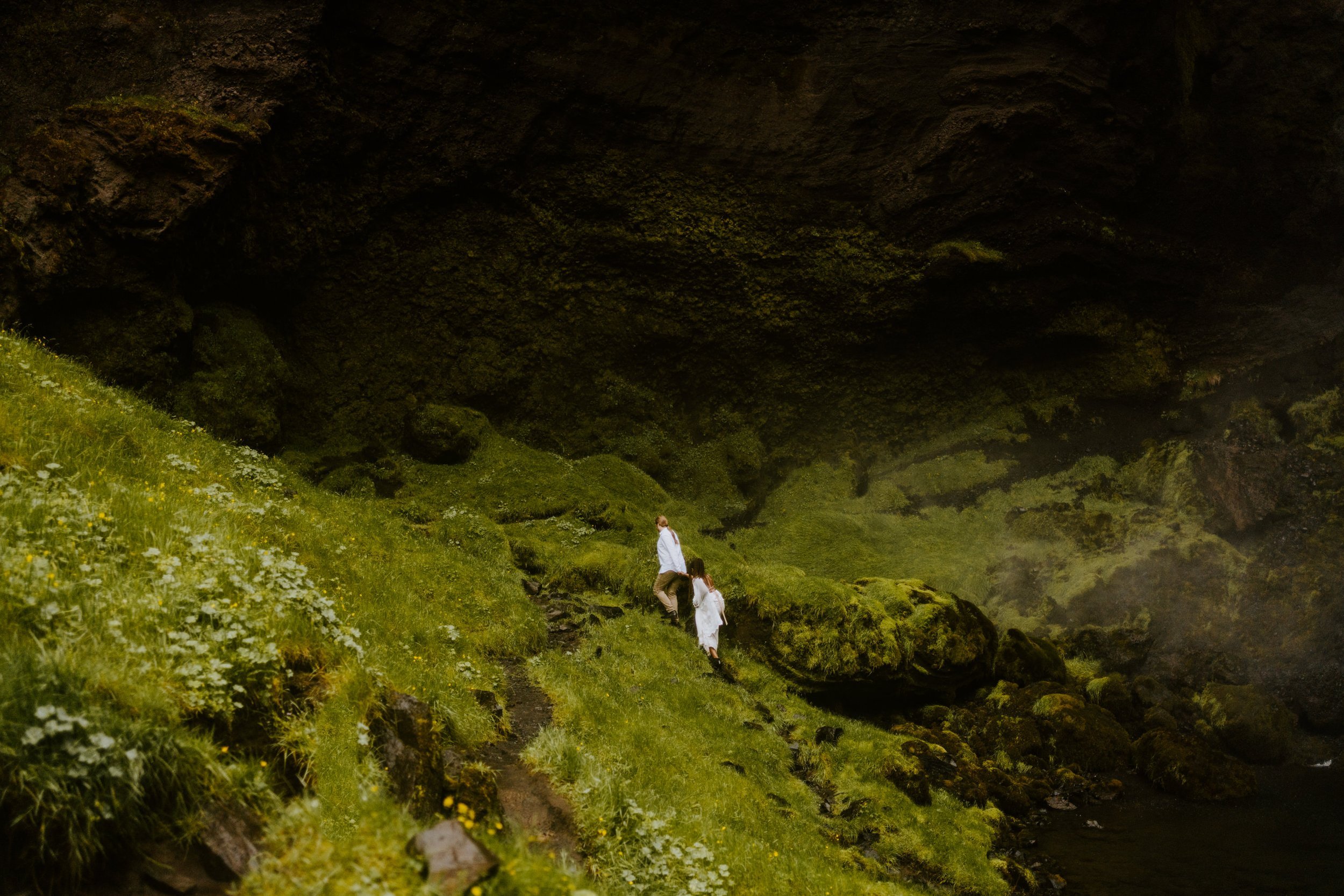 Iceland Waterfall Elopement | Iceland Elopement Photographer | Photography by Tida Svy