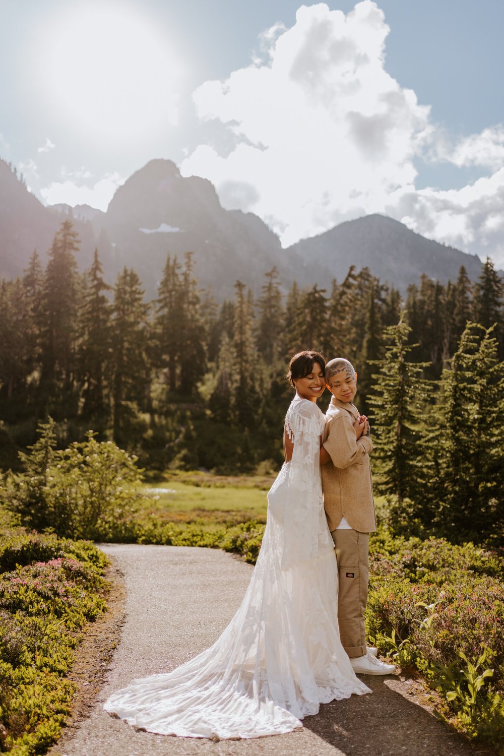 north-cascades-national-park-elopement-badgley-lake-picture-lake-elopement-tida-svy-photography-30.jpg