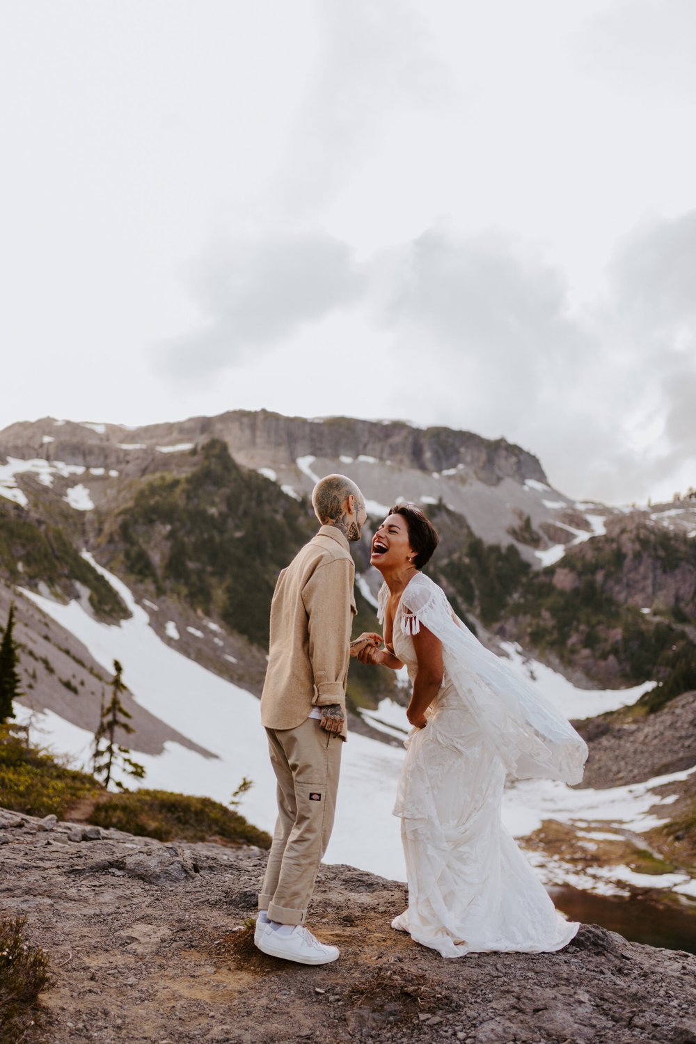 North Cascades National Park Elopement at Bagley Lakes, Mt.Baker Elopement, Artist Point Elopement, Pacific Northwest Elopement, Lesbian Couple, Photography by Tida Svy | www.tidasvy.com
