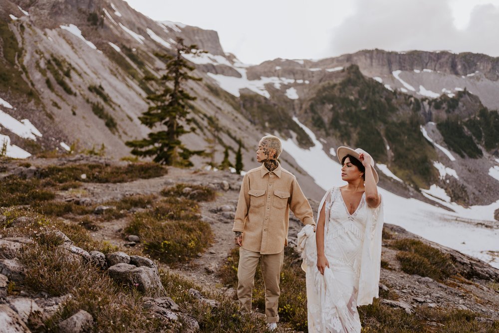 North Cascades National Park Elopement at Bagley Lakes, Mt.Baker Elopement, Artist Point Elopement, Pacific Northwest Elopement, Lesbian Couple, Photography by Tida Svy | www.tidasvy.com