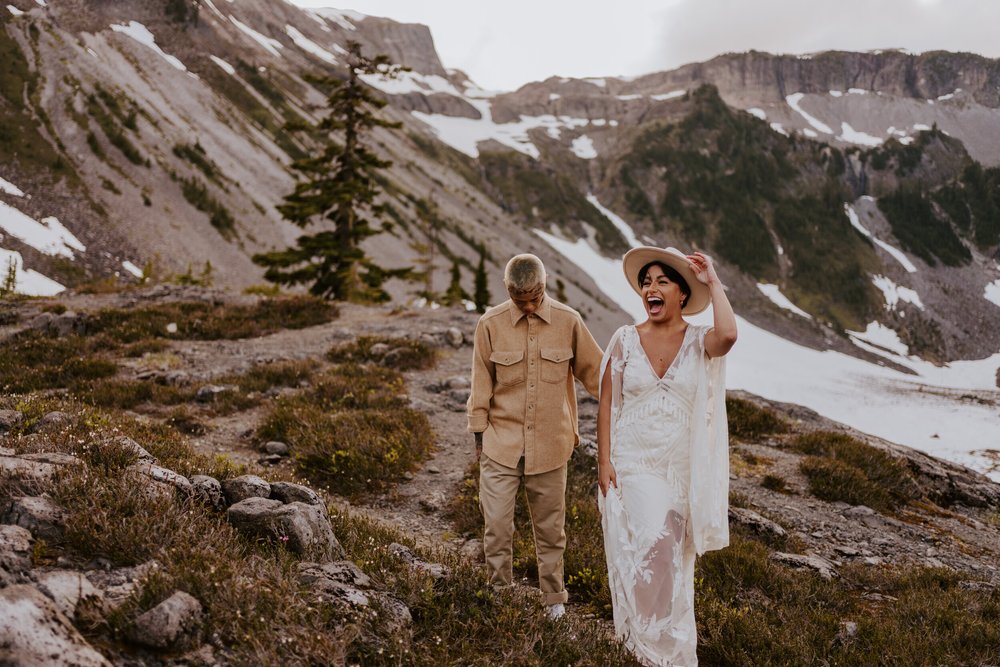 North Cascades National Park Elopement at Bagley Lakes, Mt.Baker Elopement, Artist Point Elopement, Pacific Northwest Elopement, Lesbian Couple, Photography by Tida Svy | www.tidasvy.com